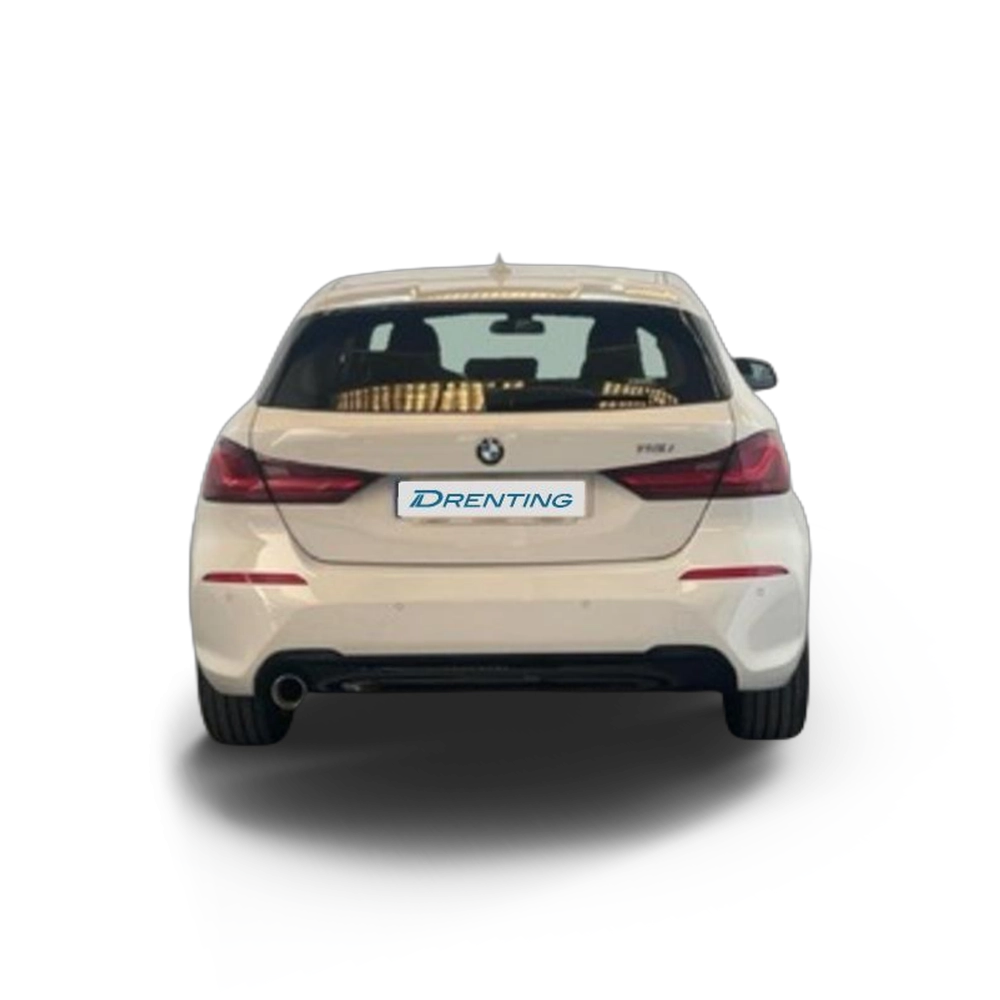 Renting BMW Serie 1 118i 103 kW (140 CV) 6 8