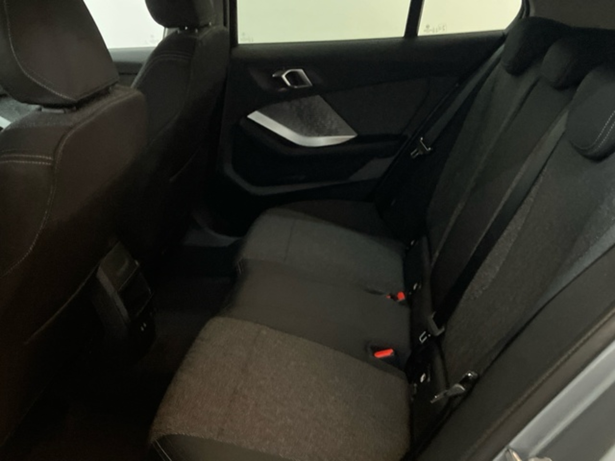 Renting BMW Serie 1 120d 120 kW (163 CV) 18 8