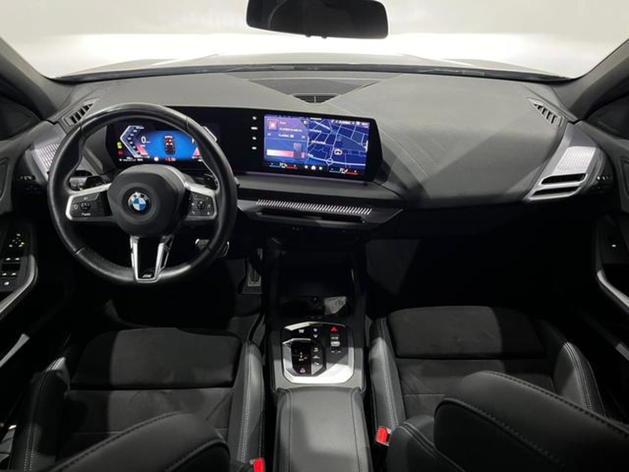 Renting BMW Serie 1 120d 120 kW (163 CV) 19 1