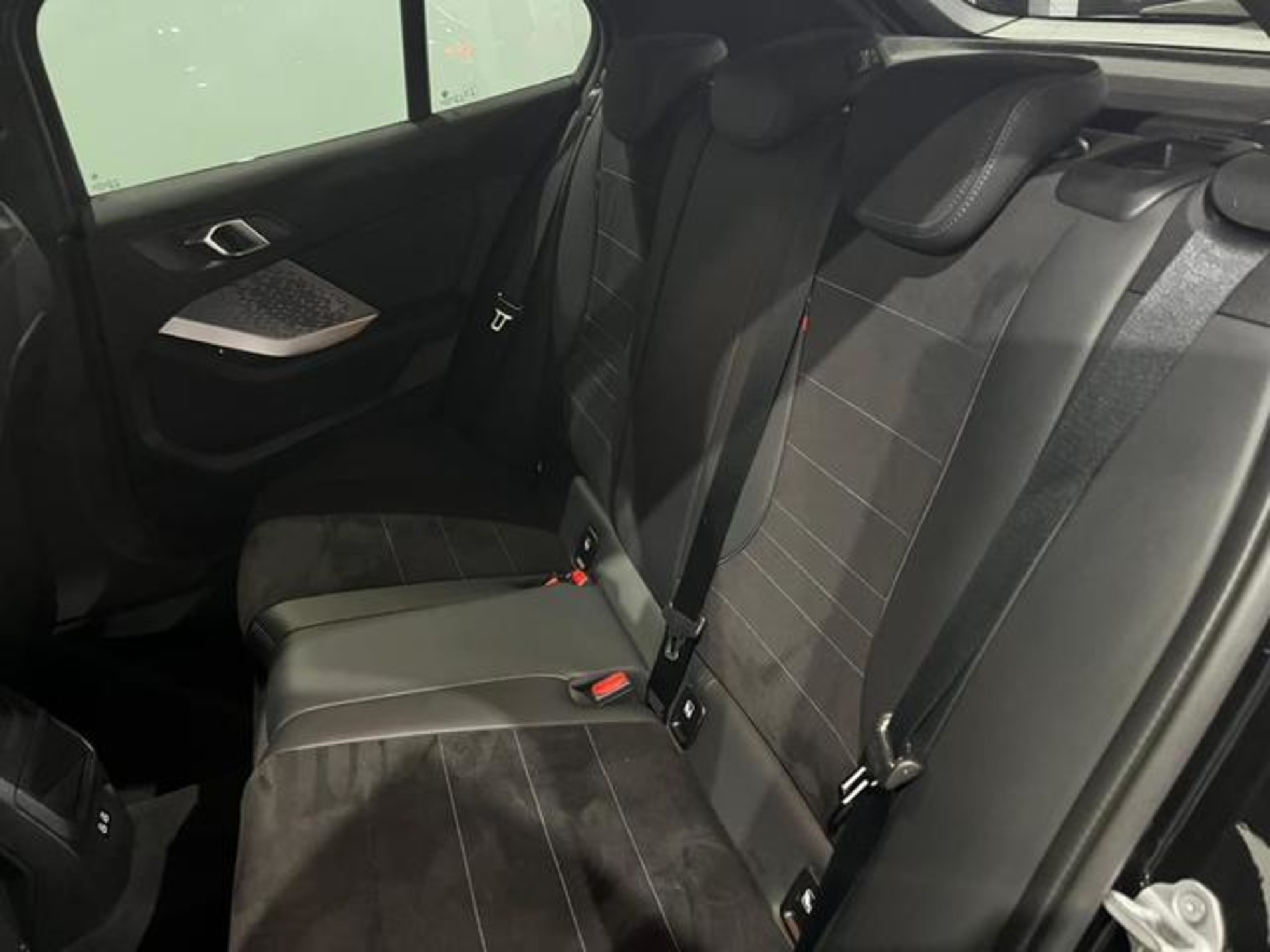 Renting BMW Serie 1 120d 120 kW (163 CV) 19 1