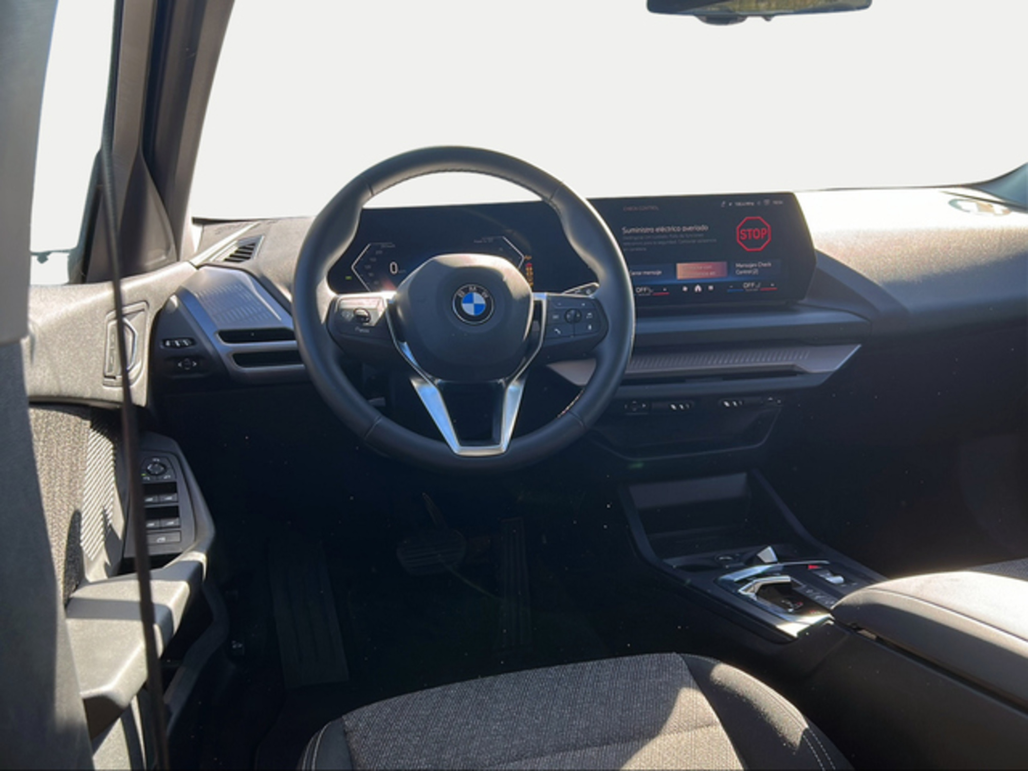 Renting BMW Serie 1 120d 120 kW (163 CV) 20 4