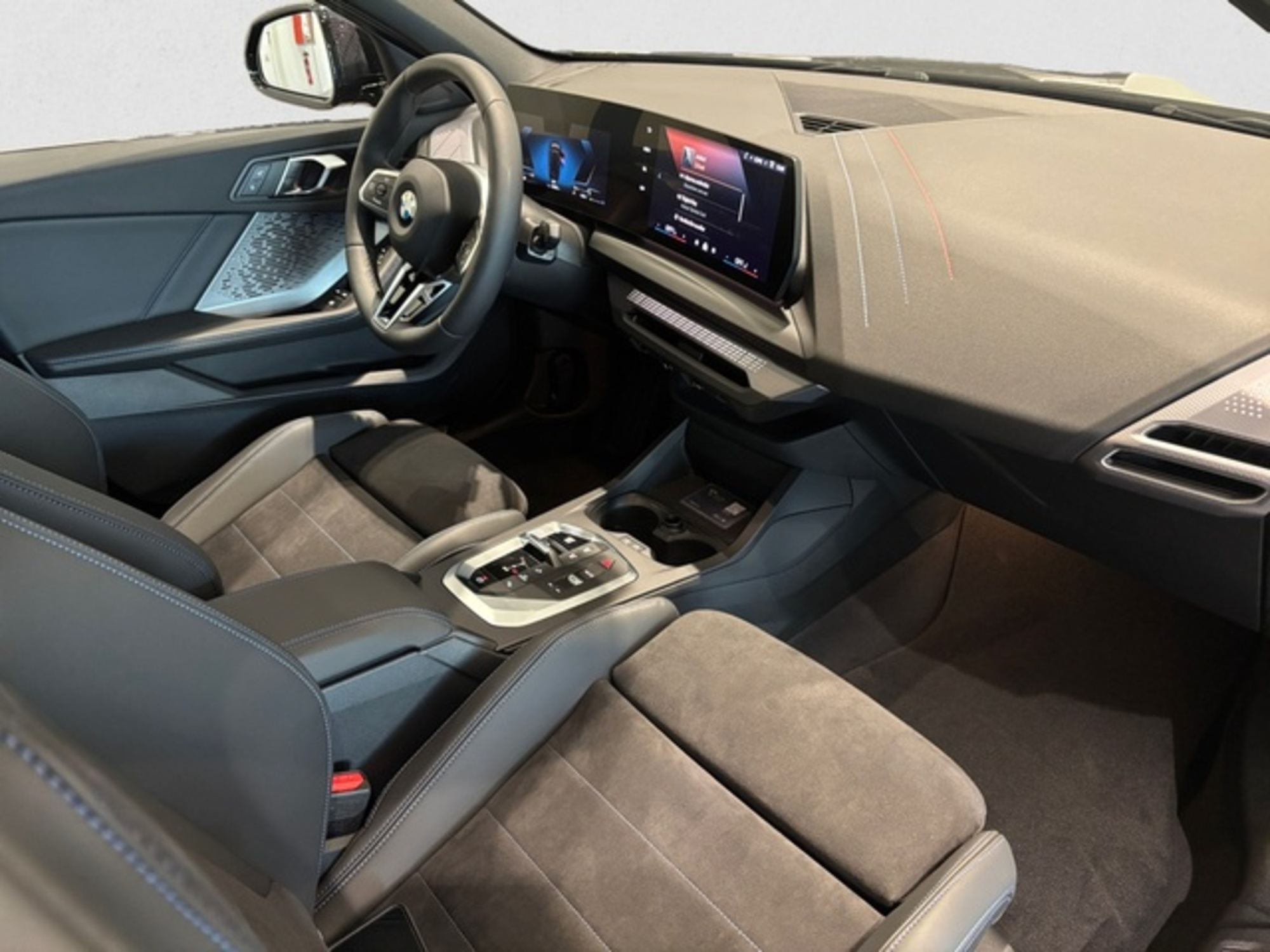 Renting BMW Serie 1 120d 120 kW (163 CV) 5 3