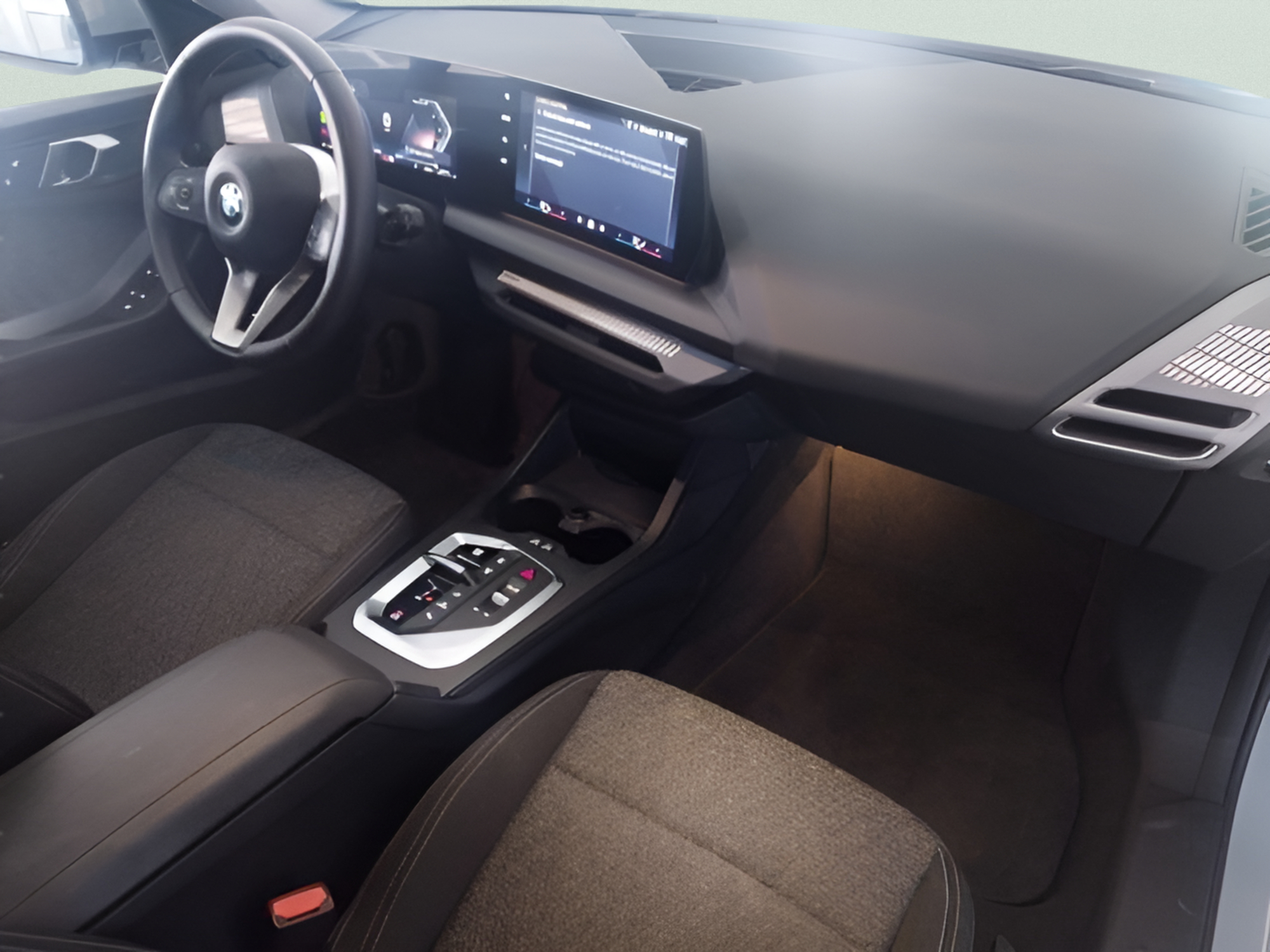 Renting BMW Serie 1 120i 125 kW (170 CV) 14 1