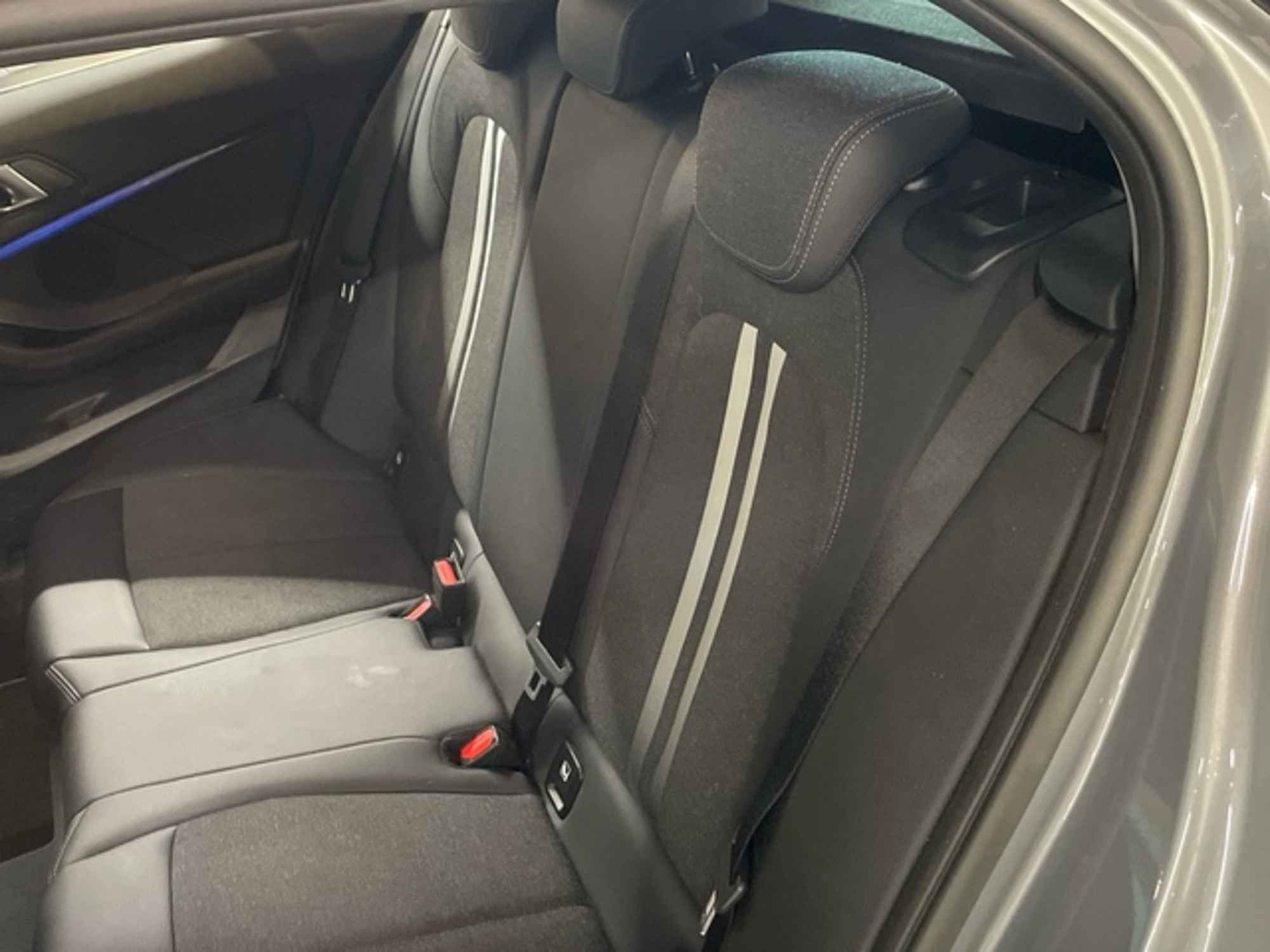 Renting BMW Serie 1 120i 131 kW (178 CV) 1