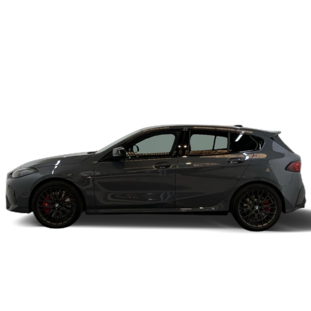 Renting BMW Serie 1 M135i xDrive 221 kW (300 CV) 7