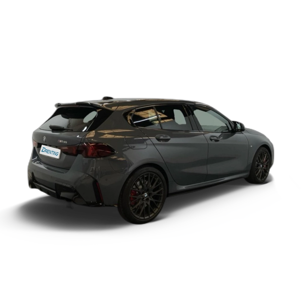 Renting BMW Serie 1 M135i xDrive 221 kW (300 CV) 7