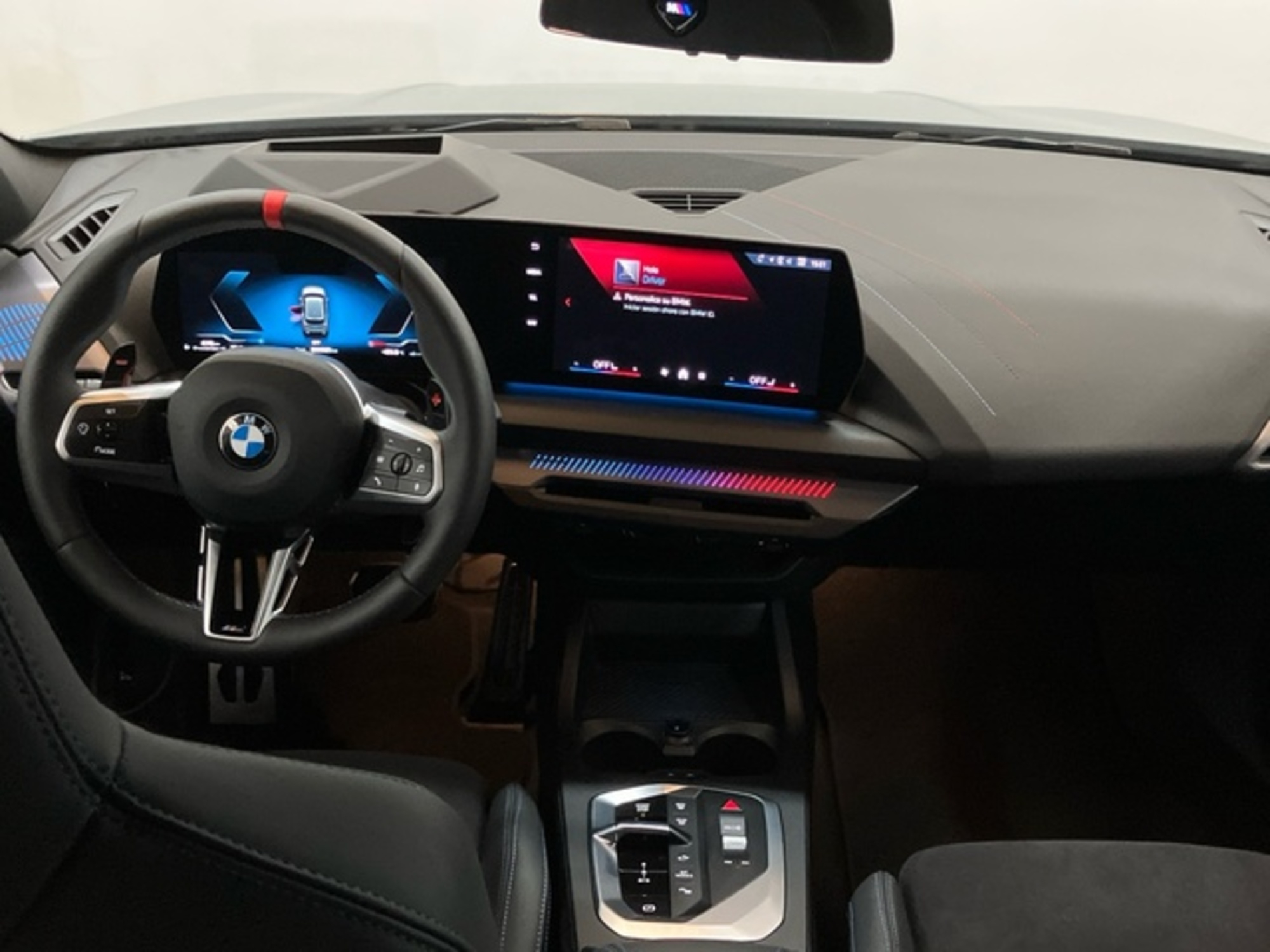 Renting BMW Serie 1 M135i xDrive 221 kW (300 CV) 7