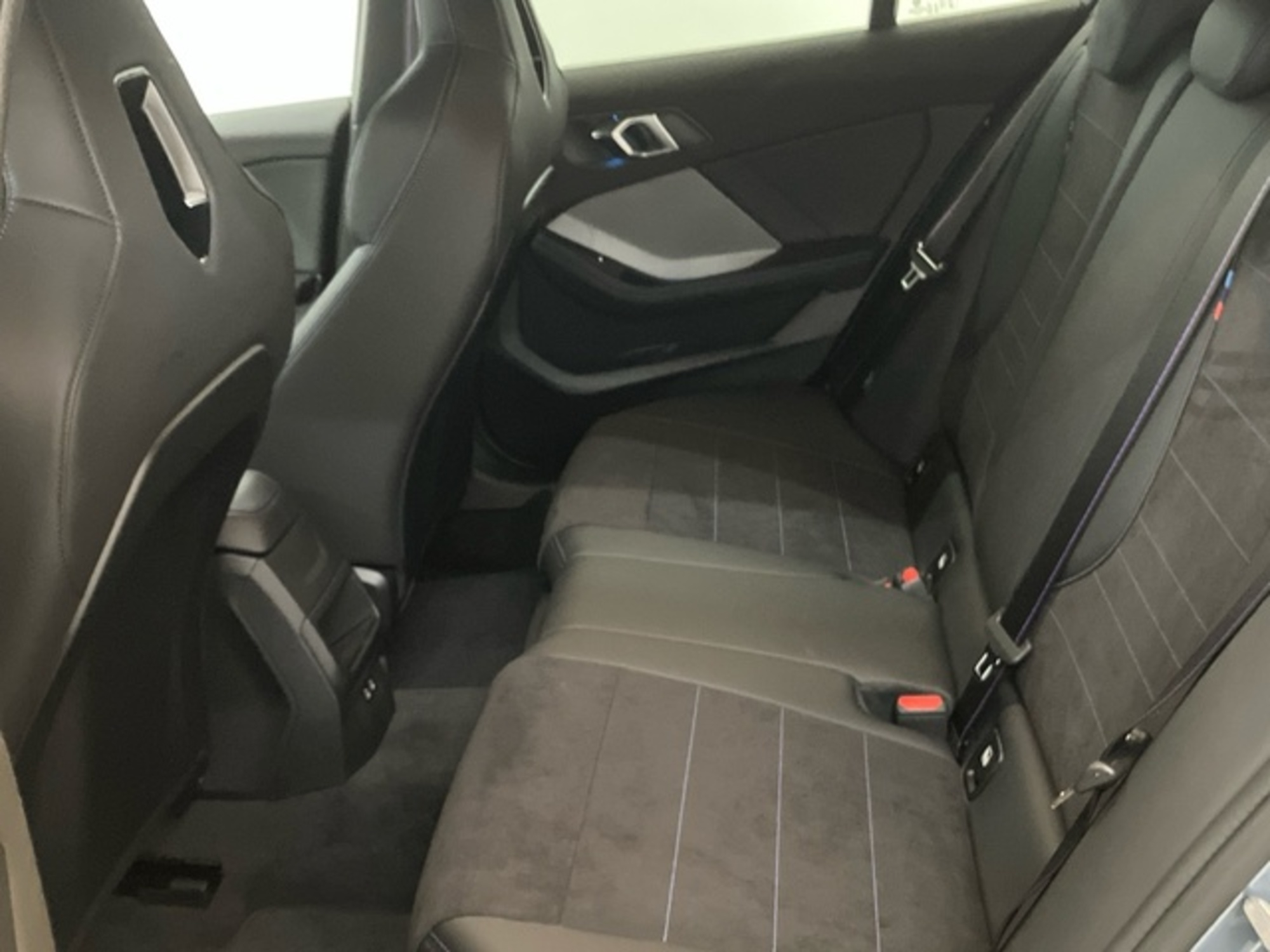 Renting BMW Serie 1 M135i xDrive 221 kW (300 CV) 7