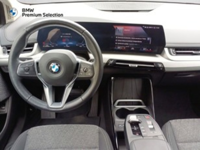 Renting BMW Serie 2 218d Active Tourer 110 kW (150 CV)