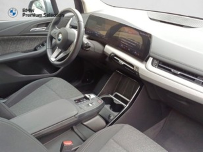 Renting BMW Serie 2 218d Active Tourer 110 kW (150 CV)