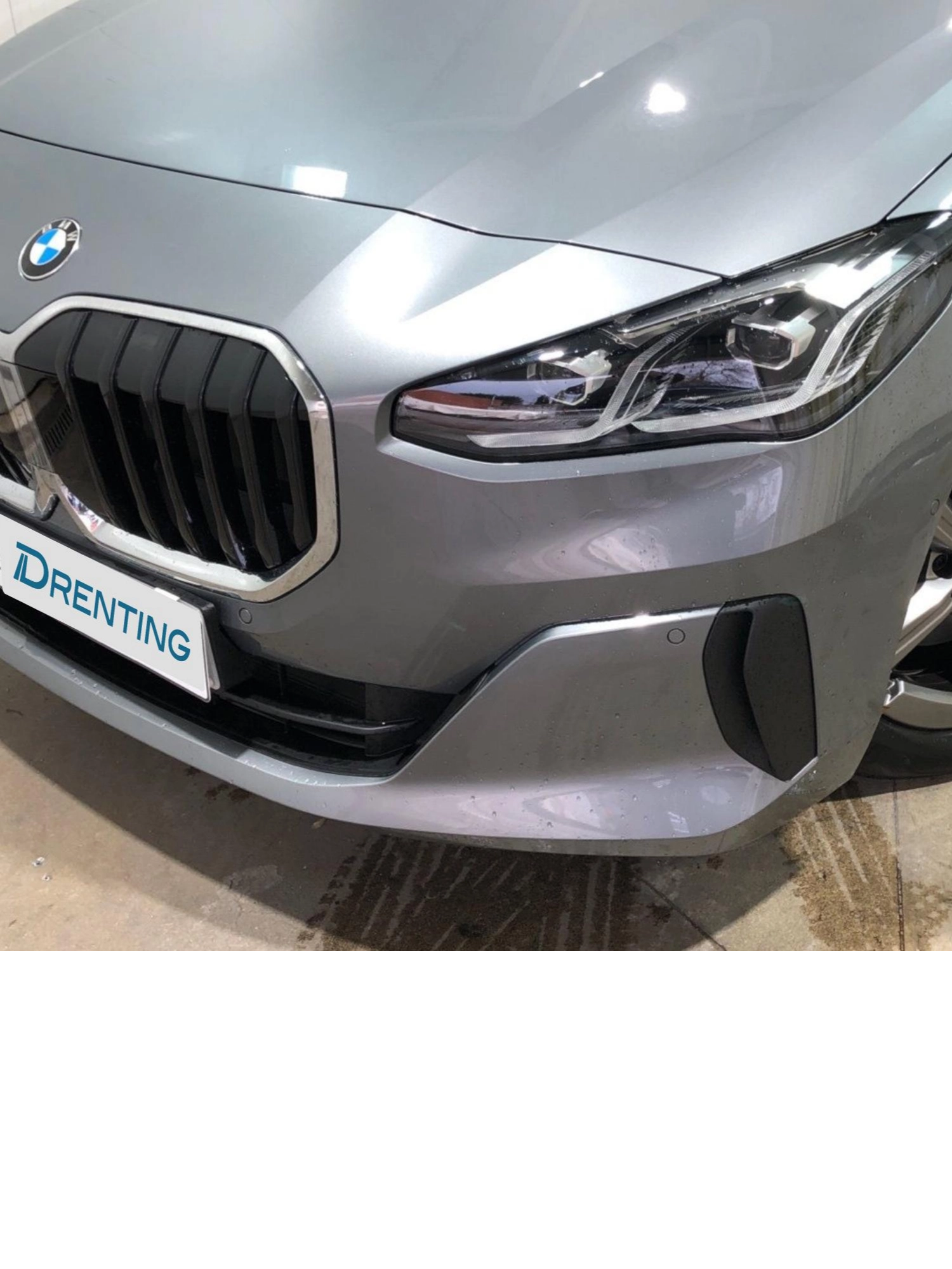 Renting BMW Serie 2 218d Active Tourer 110 kW (150 CV) 5 3