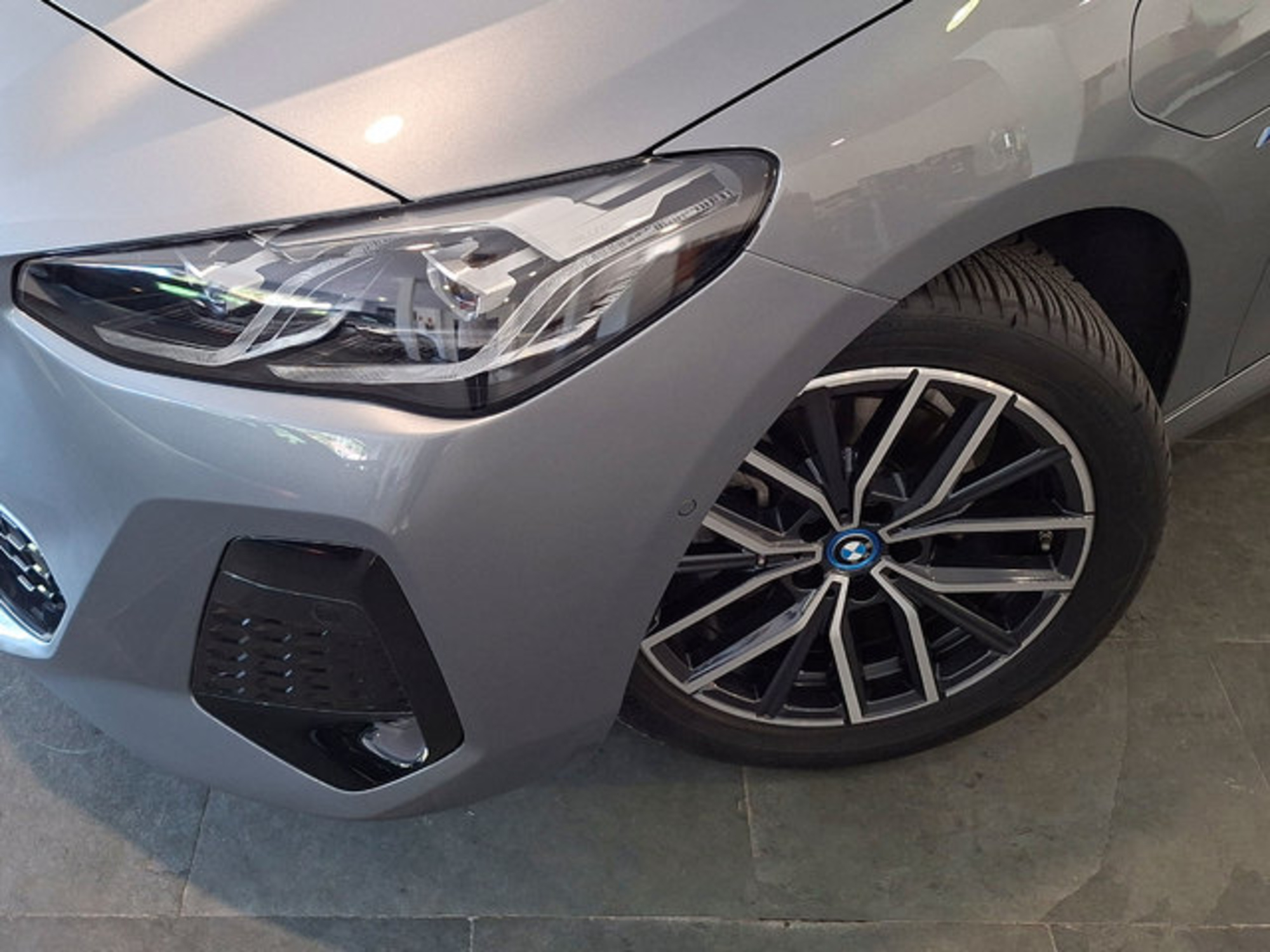 Renting BMW Serie 2 225e xDrive Active Tourer 180 kW (245 CV) 1