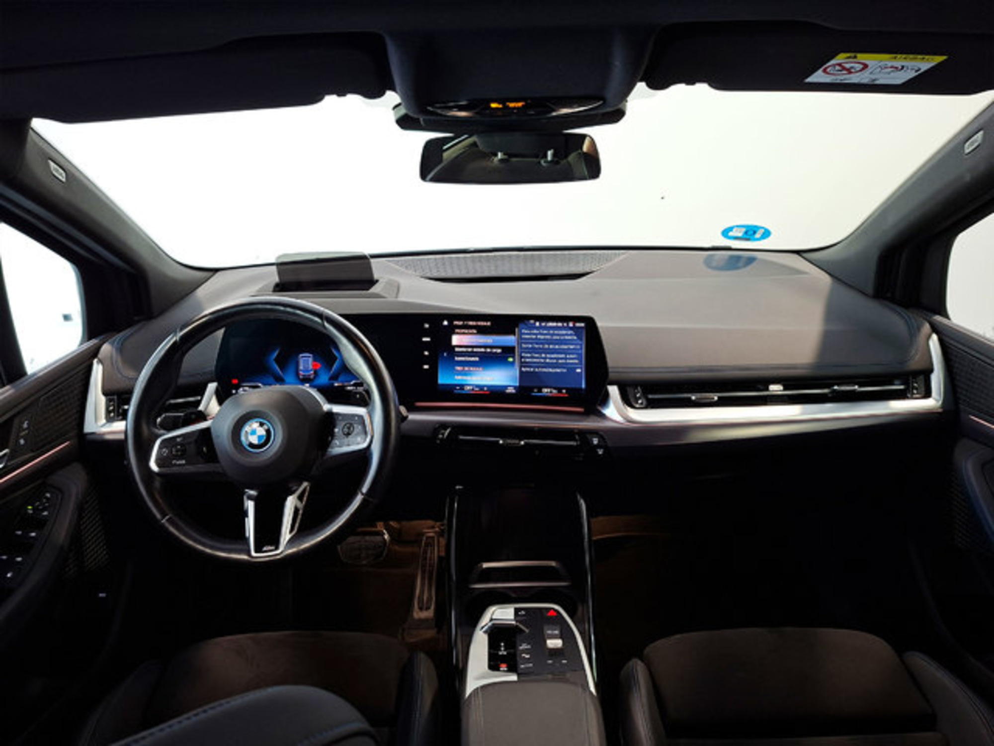 Renting BMW Serie 2 225e xDrive Active Tourer 180 kW (245 CV) 1