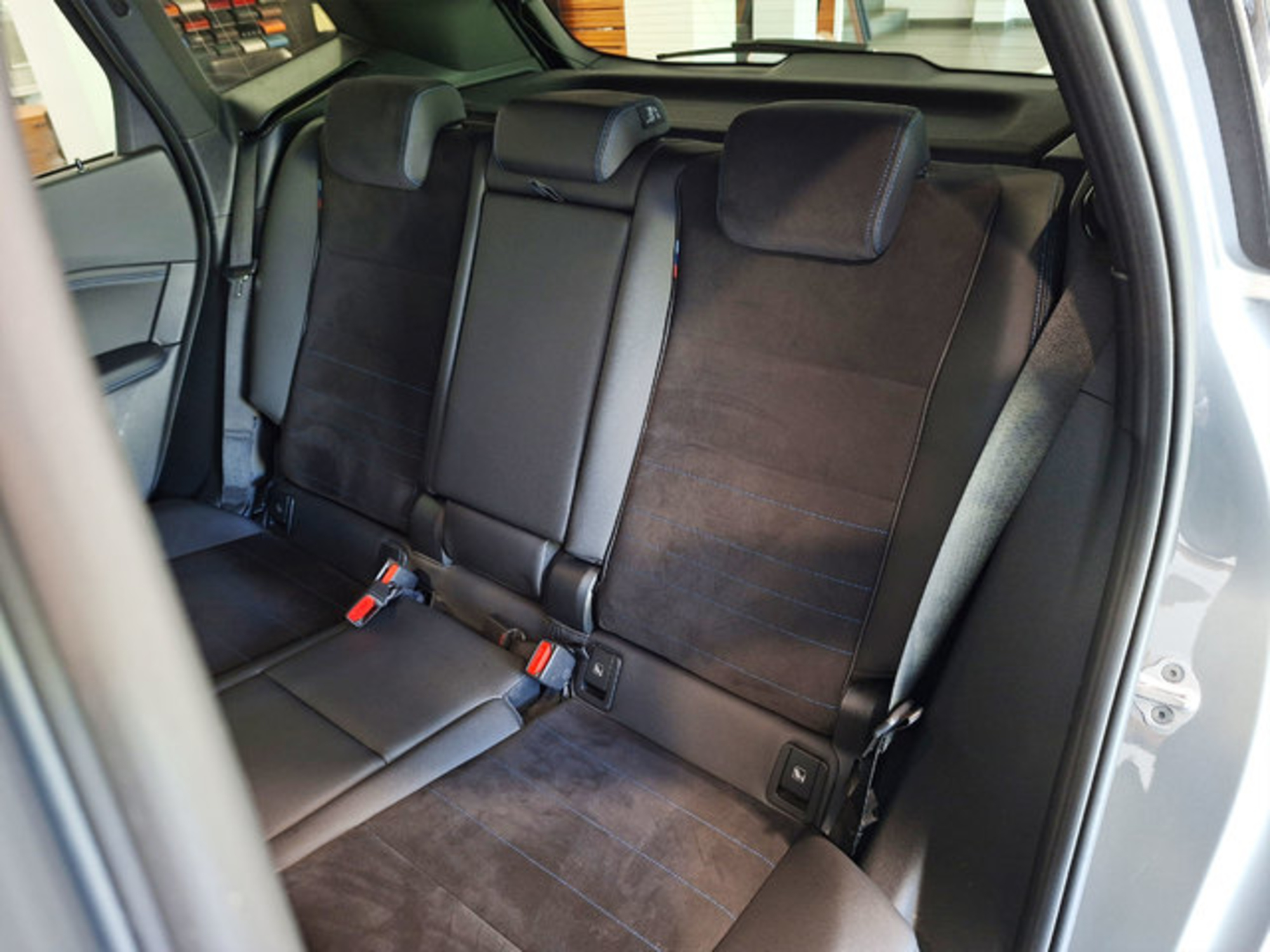 Renting BMW Serie 2 225e xDrive Active Tourer 180 kW (245 CV) 1