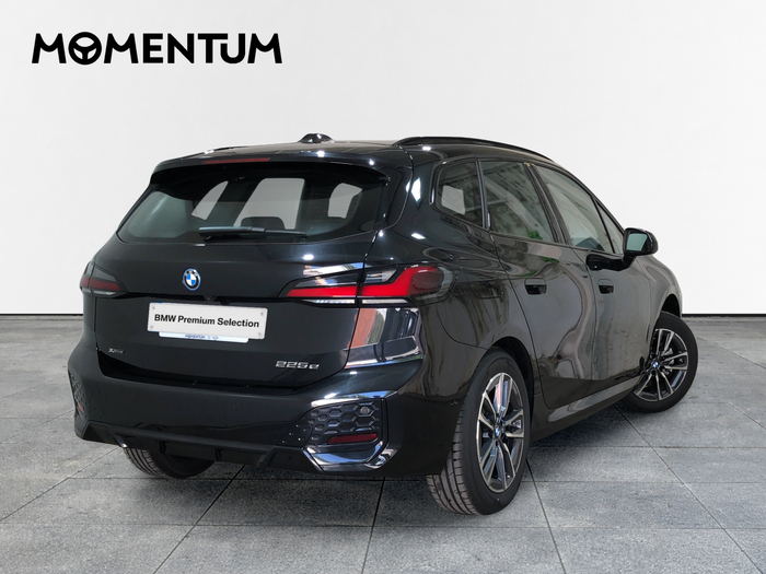 Renting BMW Serie 2 225e xDrive Active Tourer 180 kW (245 CV) 4