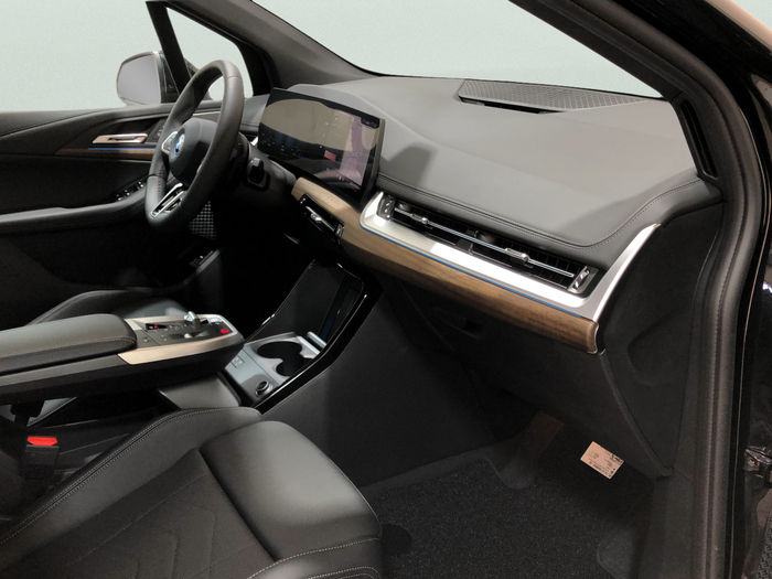 Renting BMW Serie 2 225e xDrive Active Tourer 180 kW (245 CV) 4