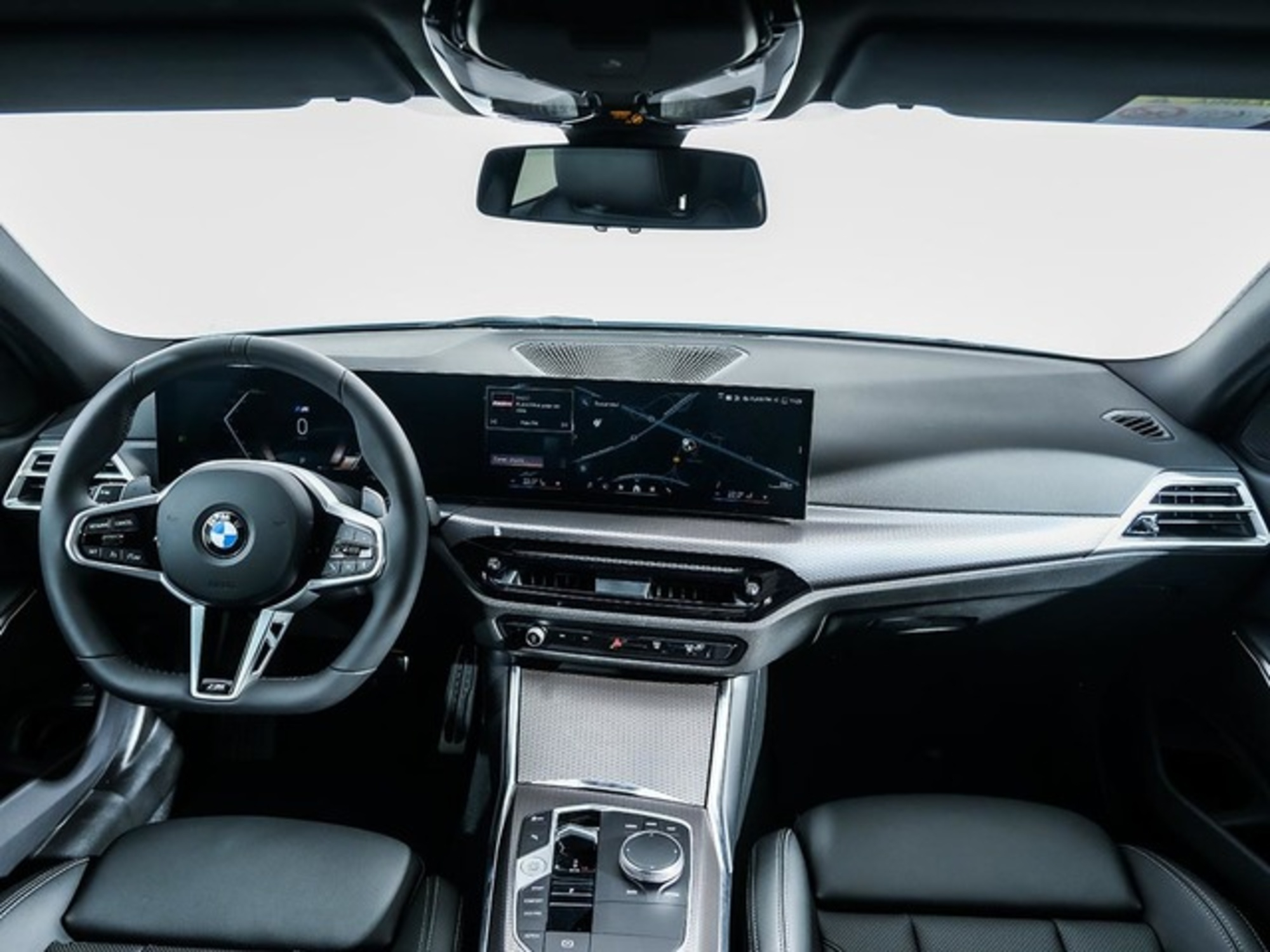 Renting BMW Serie 3 318d 110 kW (150 CV) 15 2
