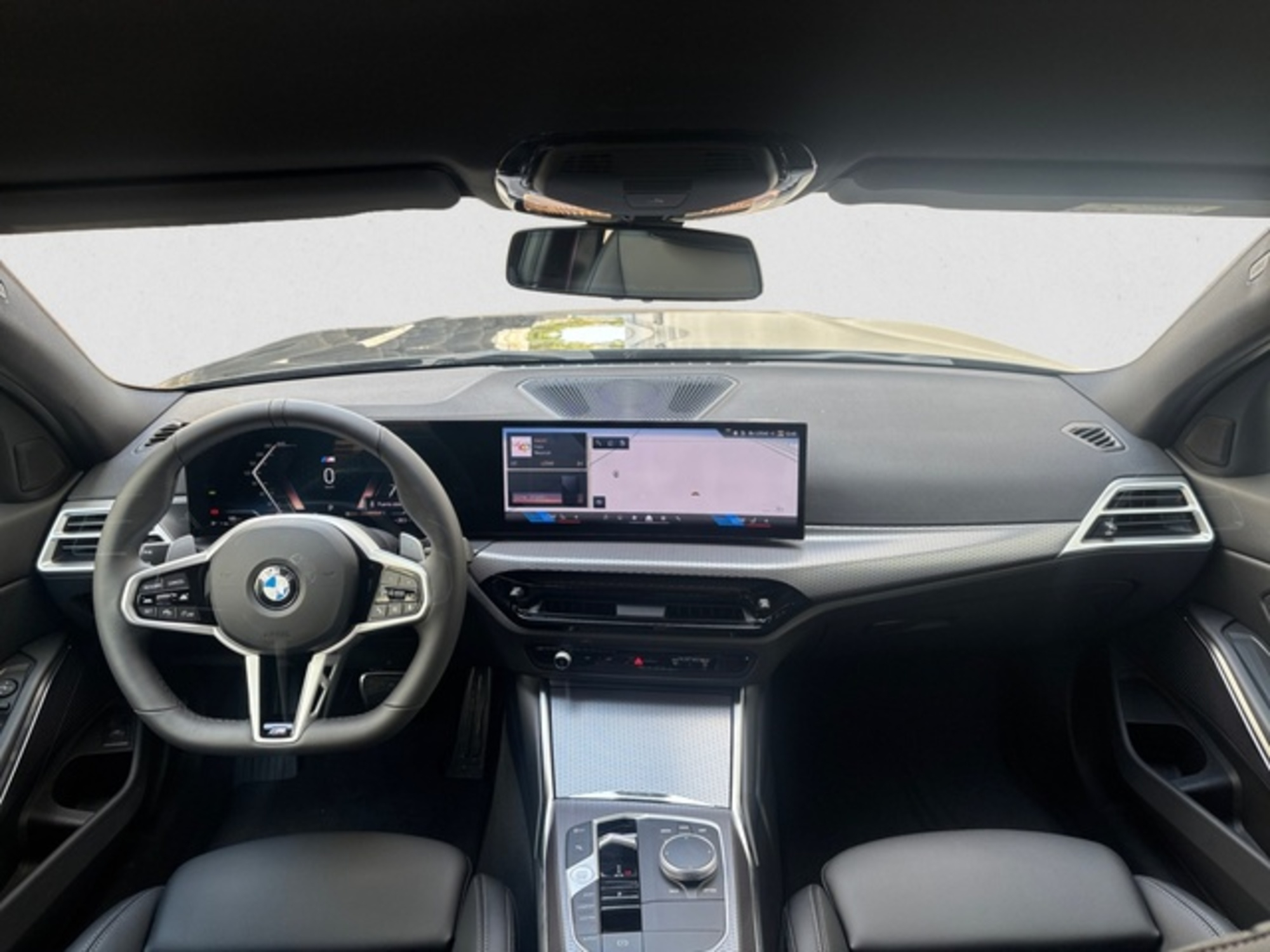 Renting BMW Serie 3 318d 110 kW (150 CV) 18 1