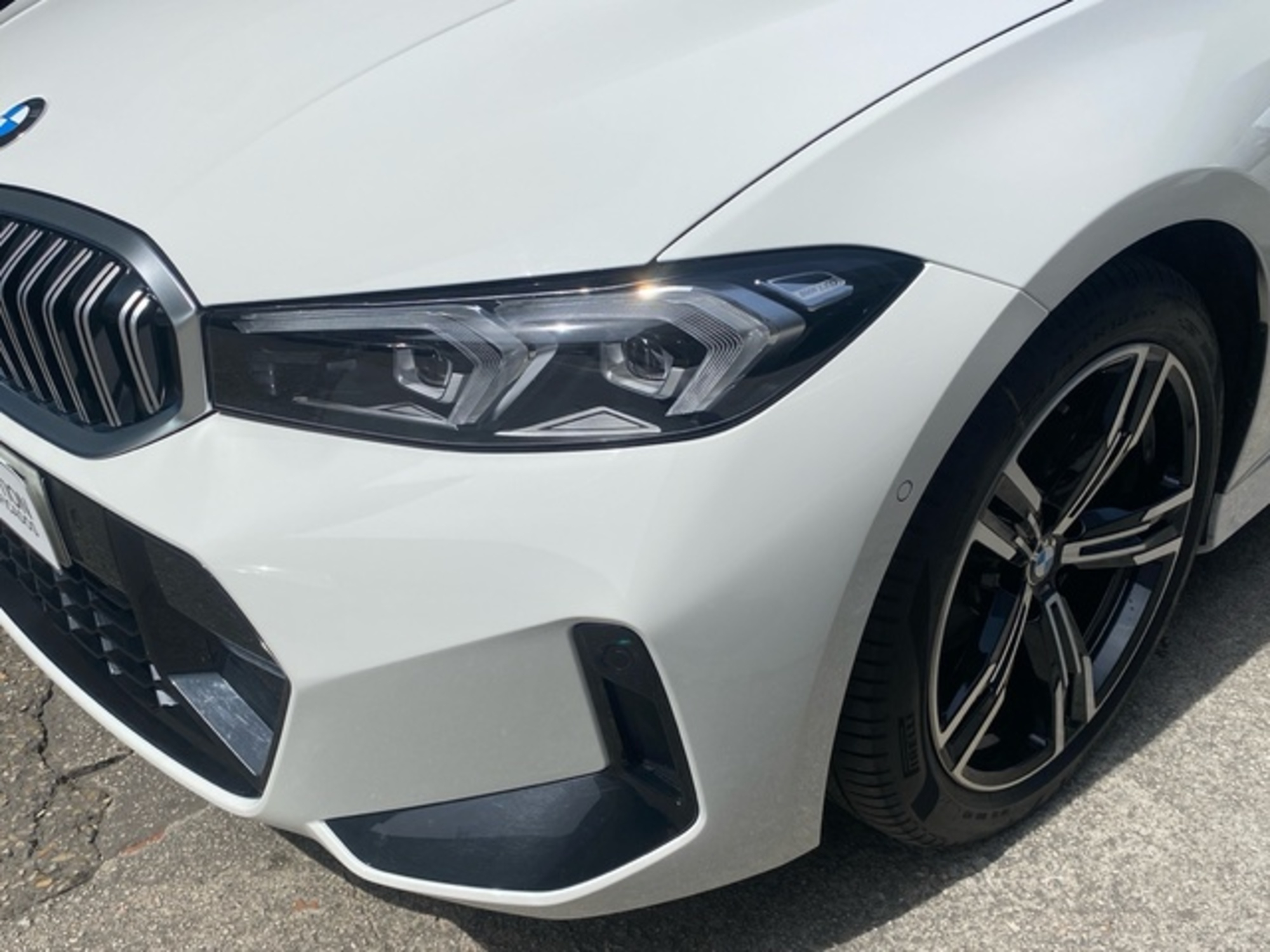 Renting BMW Serie 3 318d 110 kW (150 CV) 22 1