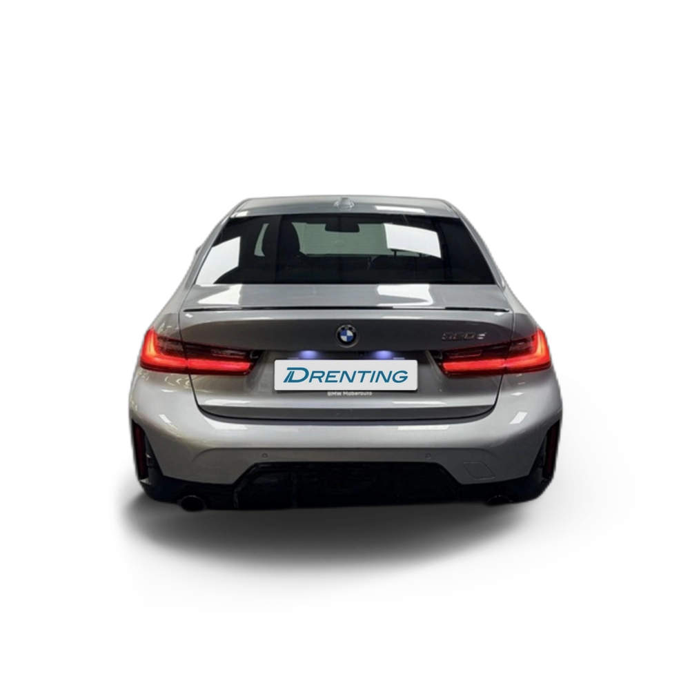 Renting BMW Serie 3 320d 140 kW (190 CV) 10 3