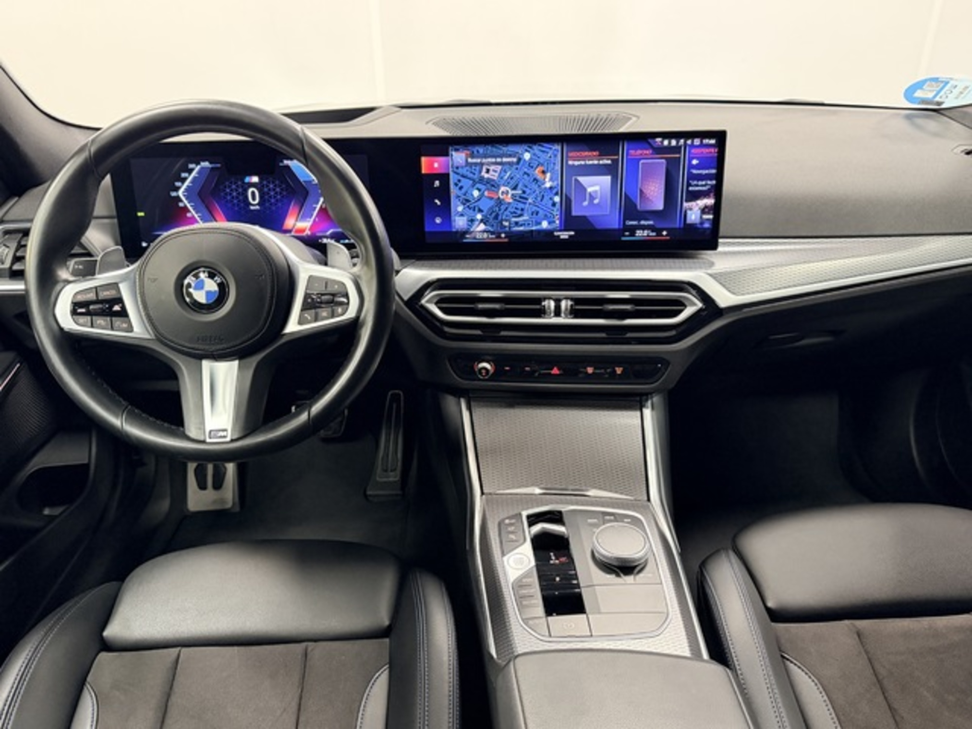 Renting BMW Serie 3 320d 140 kW (190 CV) 10 3