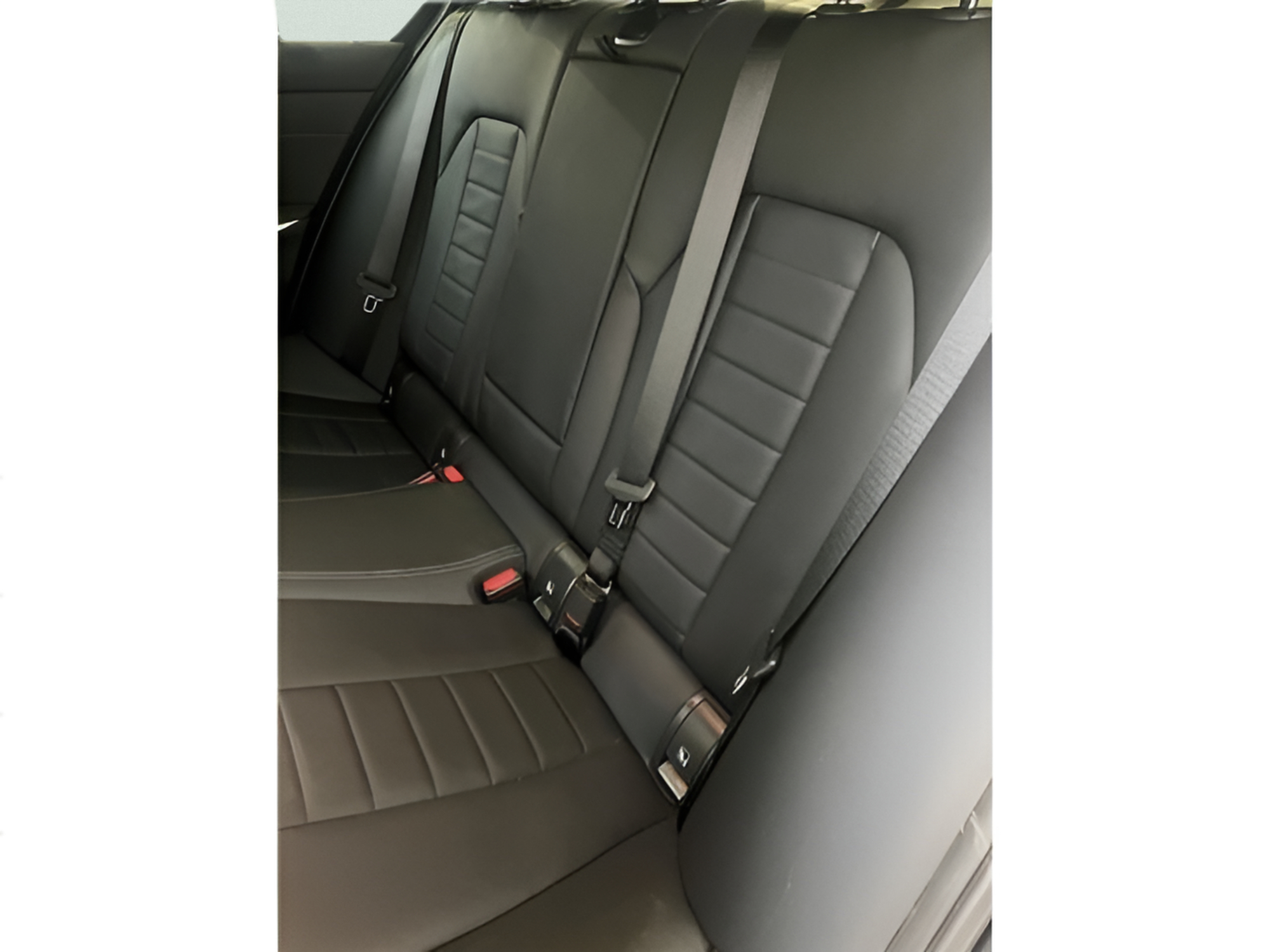 Renting BMW Serie 3 320d 140 kW (190 CV) 3