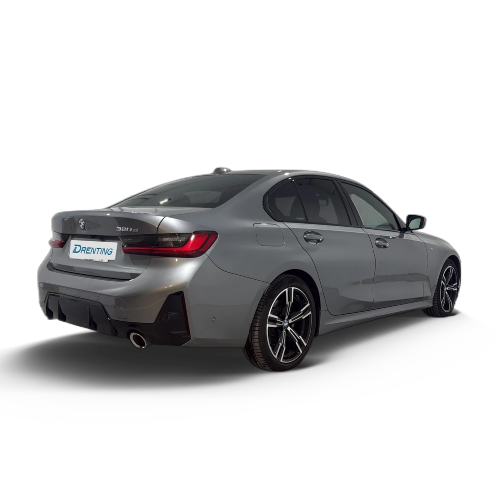 Renting BMW Serie 3 320d 140 kW (190 CV) 3 4