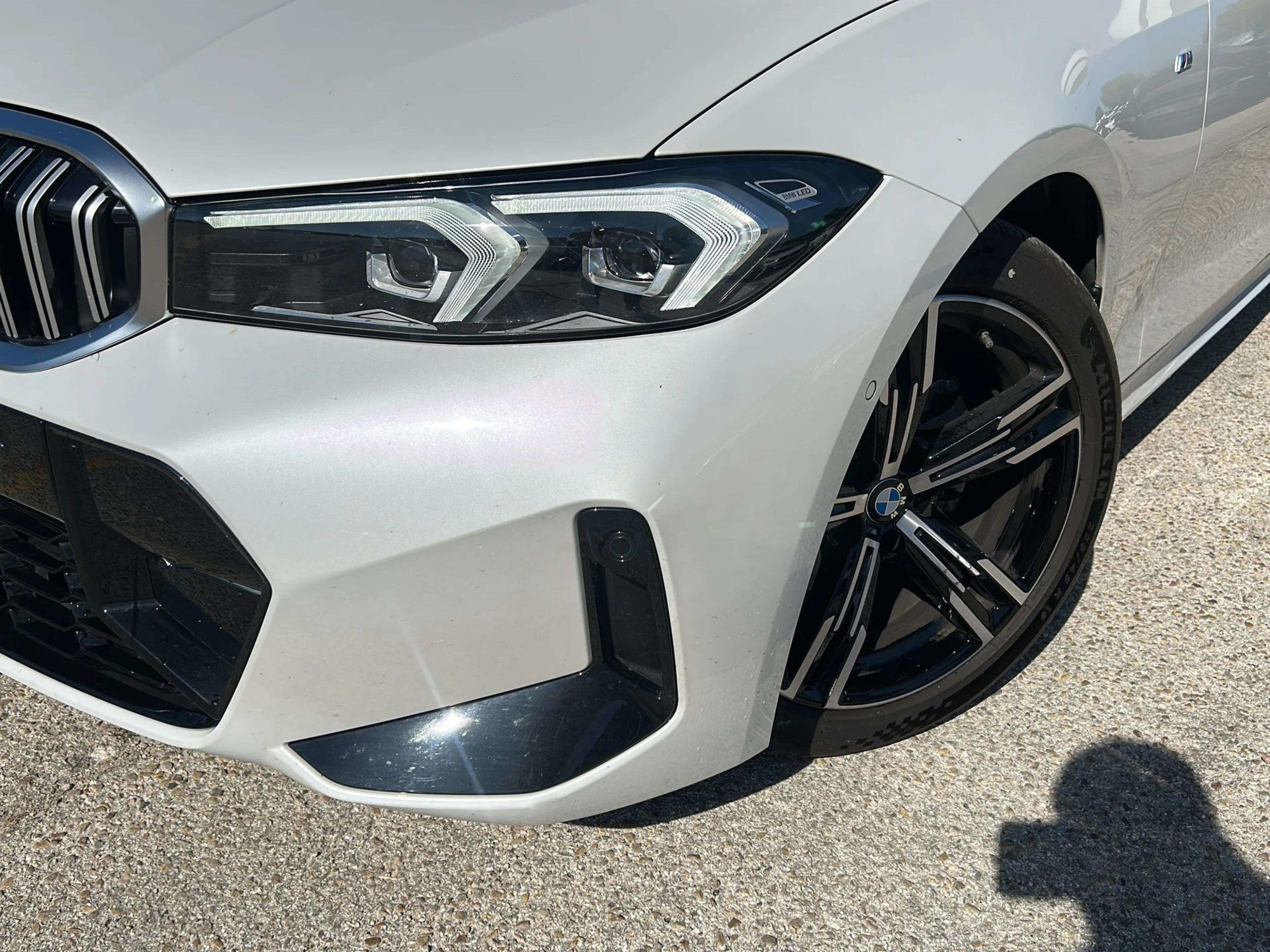 Renting BMW Serie 3 320d Touring 140 kW (190 CV) 1 2