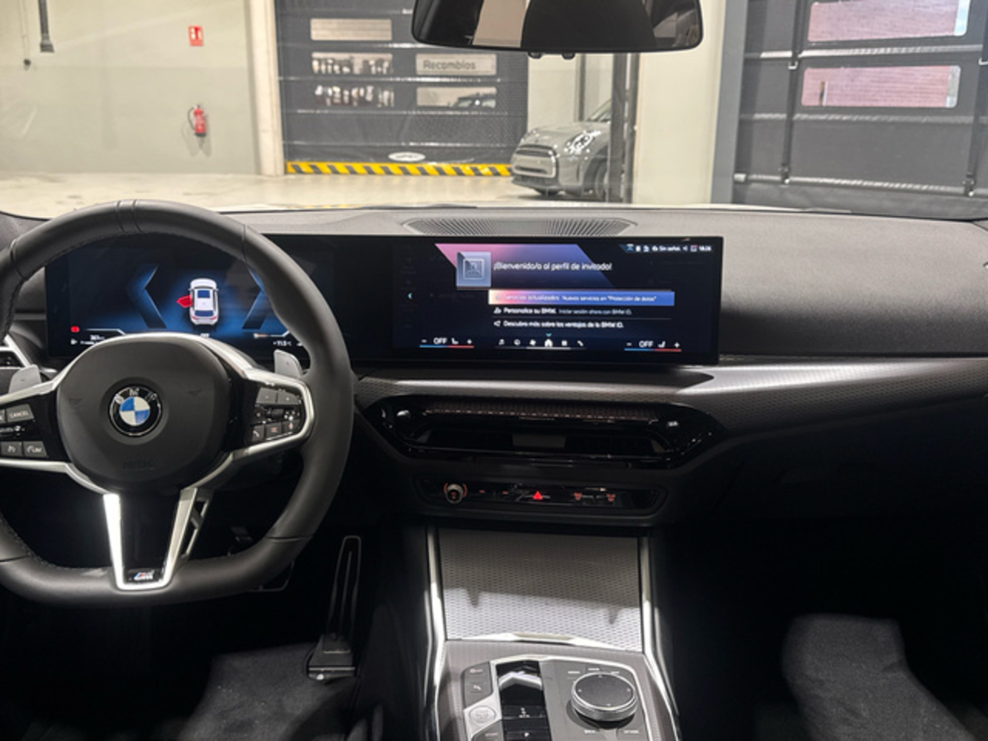 Renting BMW Serie 3 320d Touring 140 kW (190 CV) 2 4