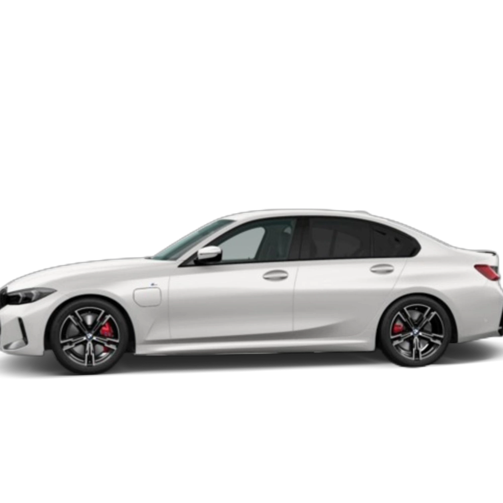 Renting BMW Serie 3 330e 215 kW (292 CV) 15
