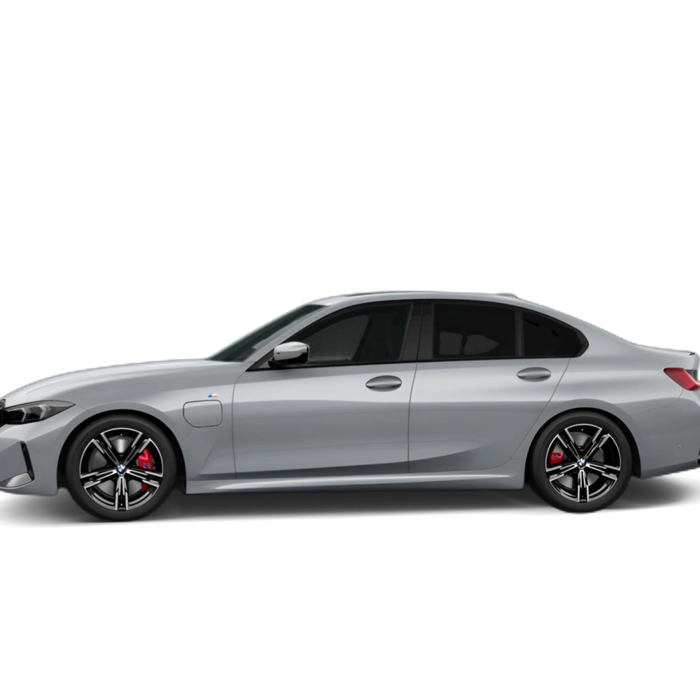Renting BMW Serie 3 330e 215 kW (292 CV) 4