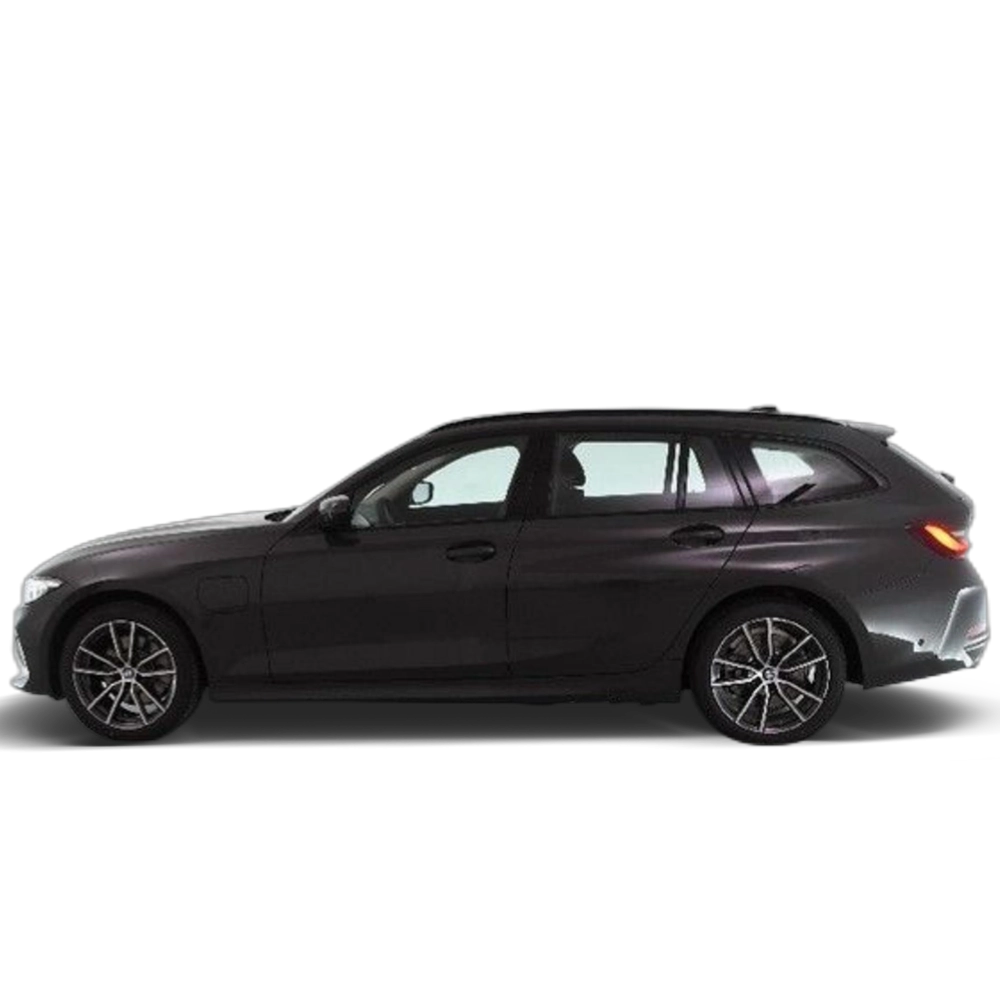Renting BMW Serie 3 330e xDrive Touring 215 kW (292 CV) 5