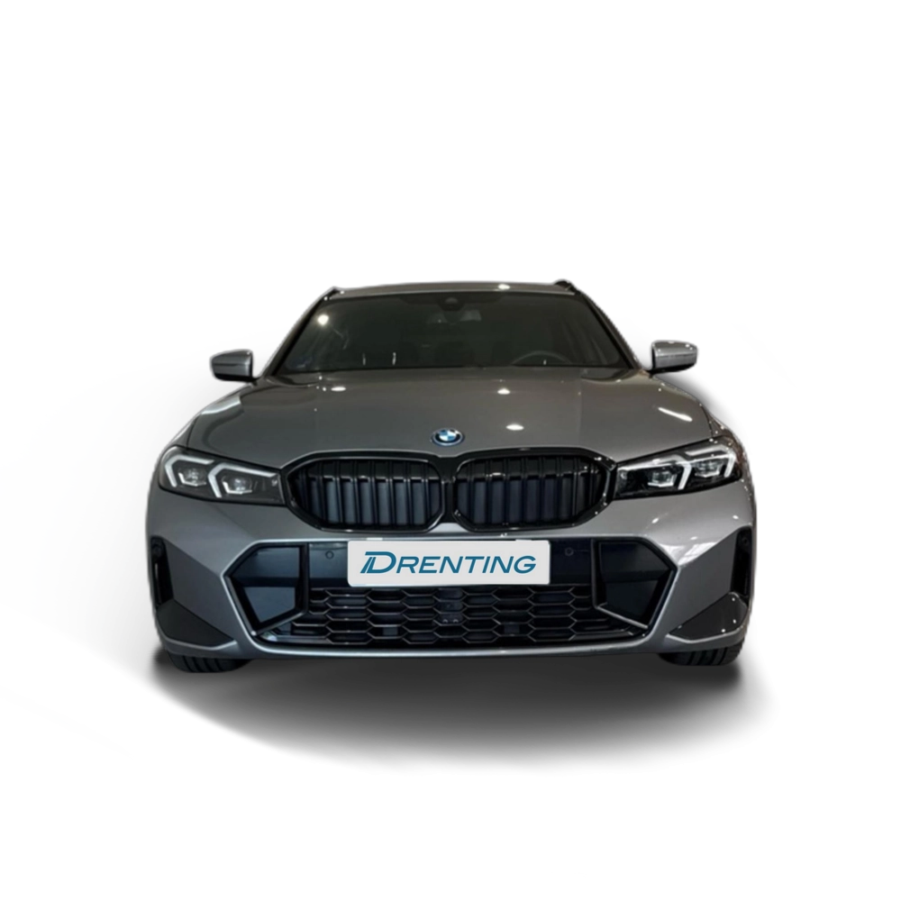 Renting BMW Serie 3 330e xDrive Touring 215 kW (292 CV) 7 1