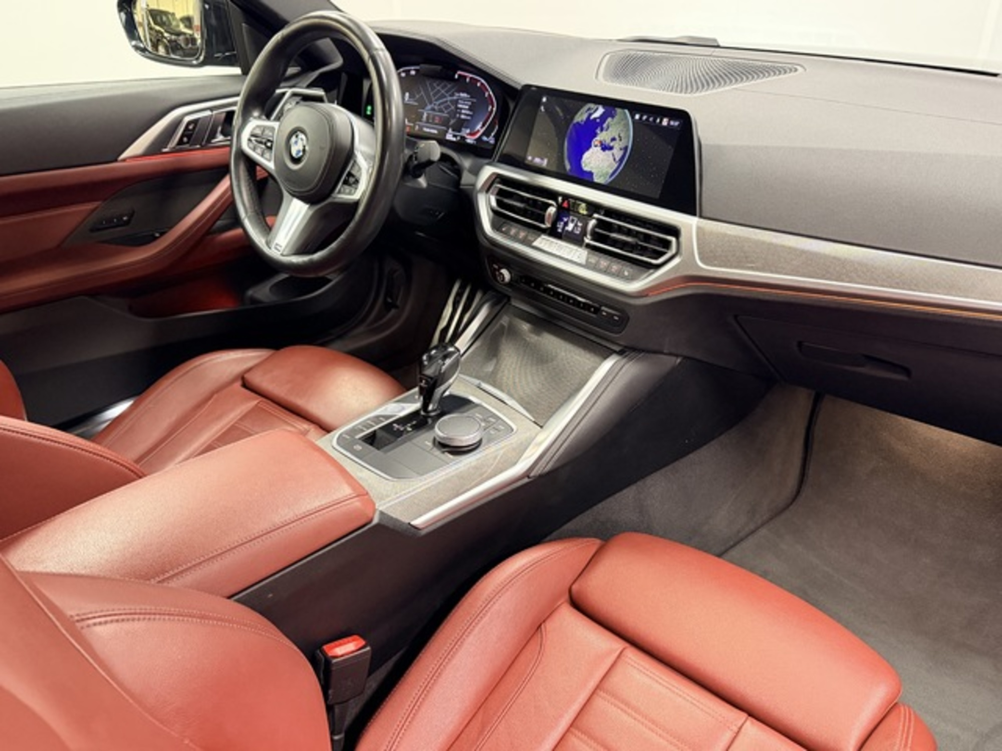 Renting BMW Serie 4 420d Coupe 140 kW (190 CV) 2