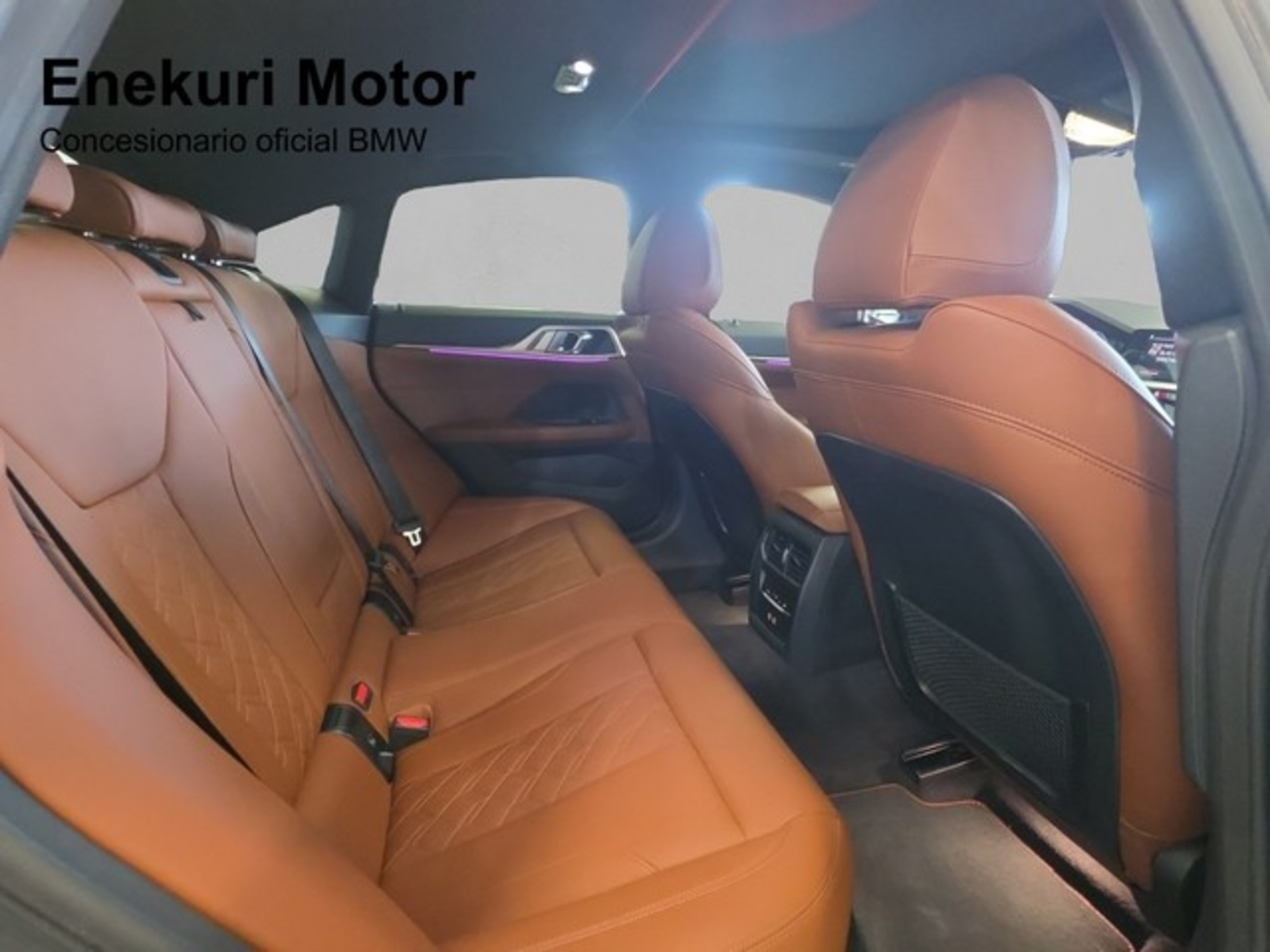 Renting BMW Serie 4 420d Gran Coupe 140 kW (190 CV) 2 11