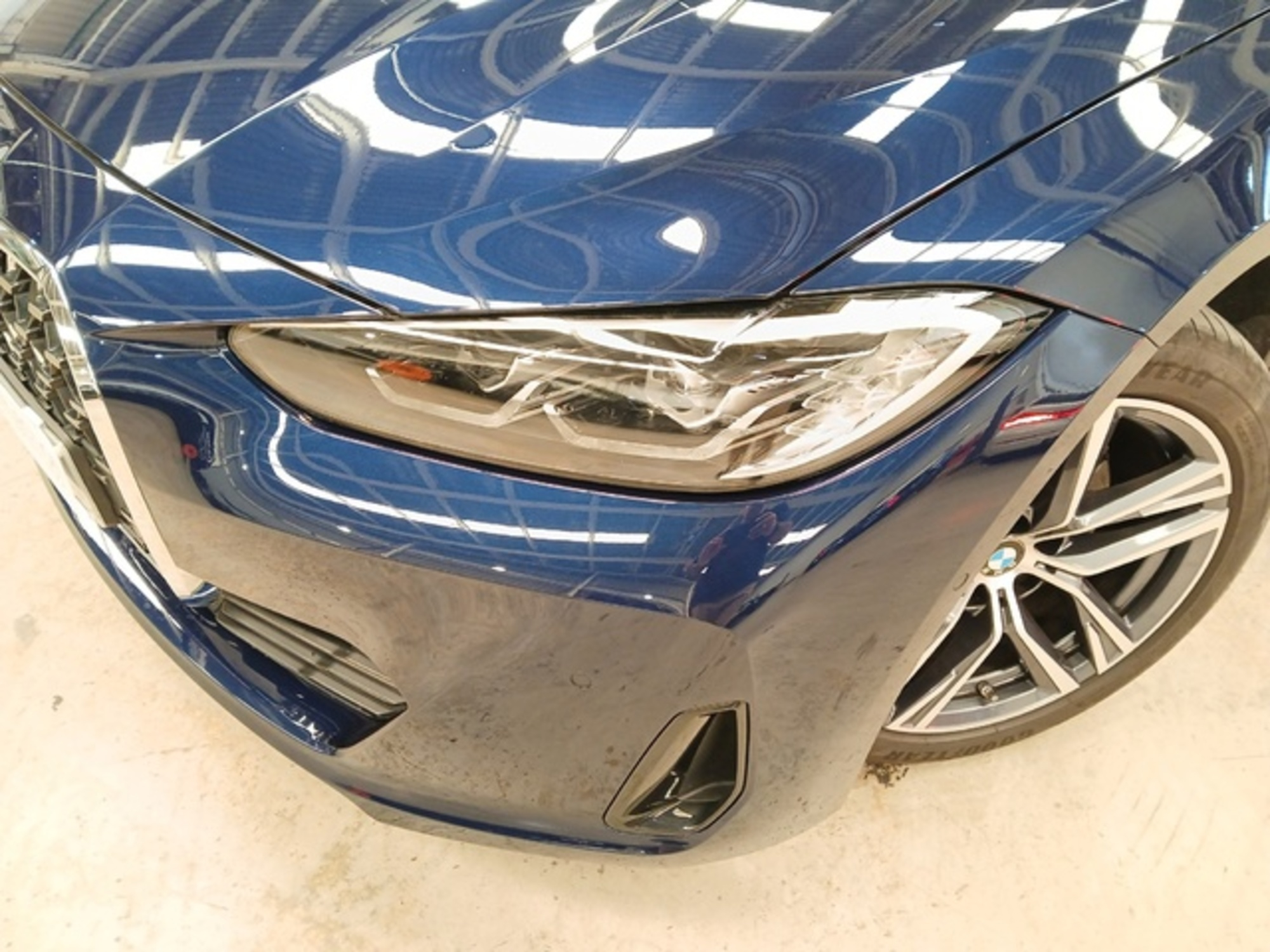 Renting BMW Serie 4 420d Gran Coupe 140 kW (190 CV) 2 19