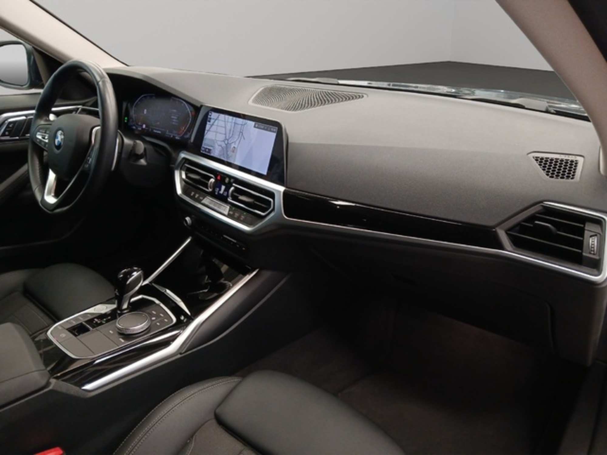 Renting BMW Serie 4 420d Gran Coupe 140 kW (190 CV) 2 19