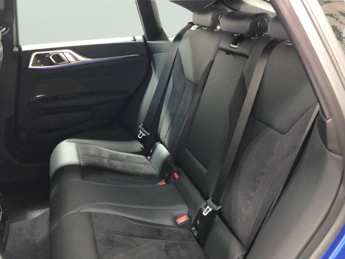 Renting BMW Serie 4 420d Gran Coupe 140 kW (190 CV) 4