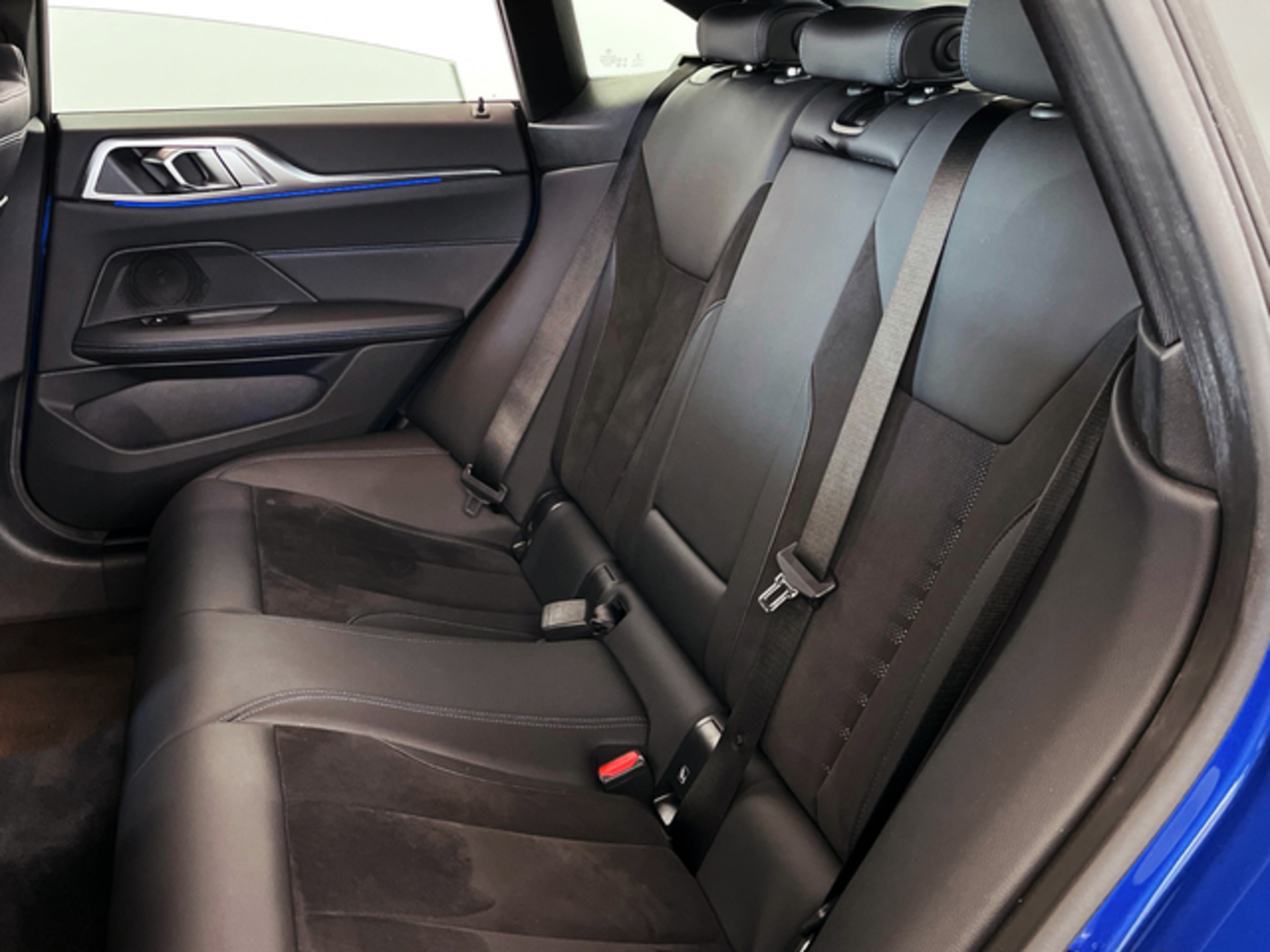 Renting BMW Serie 4 420i Gran Coupe 135 kW (184 CV) 4 2