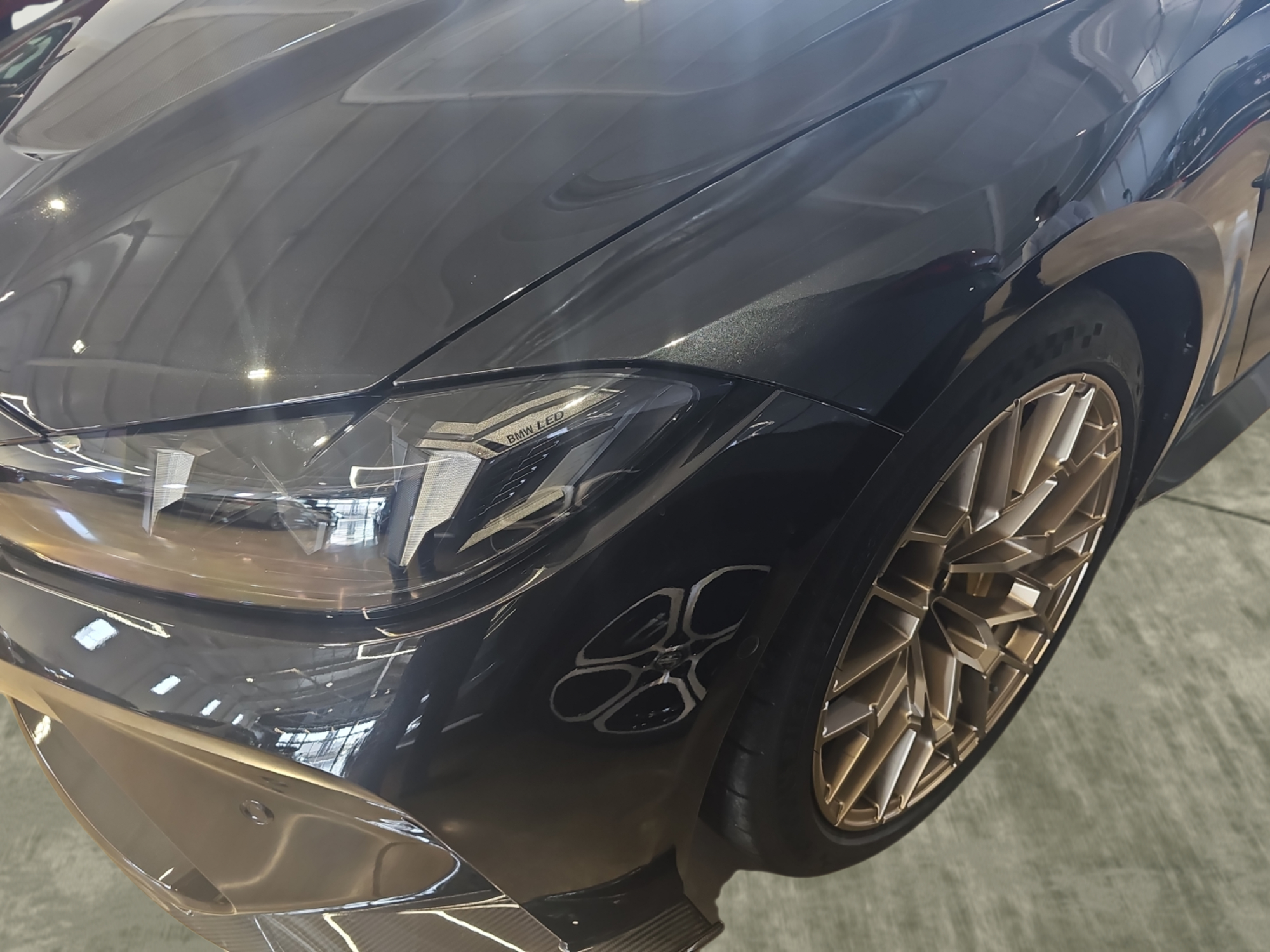 Renting BMW Serie 4 M4 CS Coupe 405 kW (551 CV)