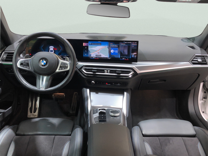 Renting BMW Serie 4 M440i Coupé 275 kW (374 CV) 1