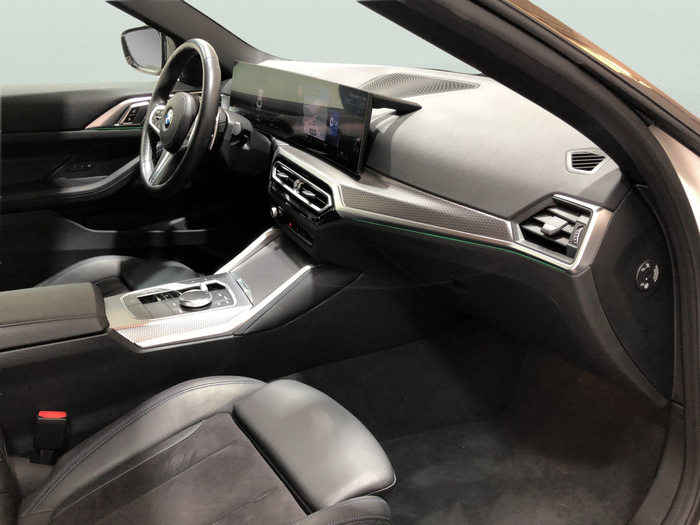 Renting BMW Serie 4 M440i Coupé 275 kW (374 CV) 1