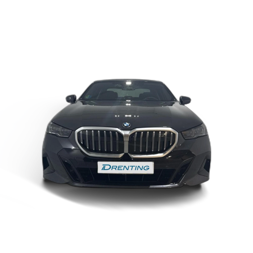 Renting BMW Serie 5 520d 145 kW (197 CV) 3