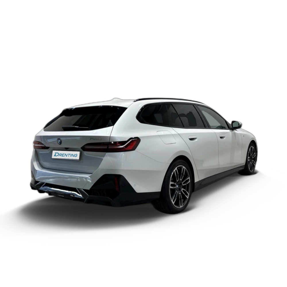 Renting BMW Serie 5 520d Touring 145 kW (197 CV) 1