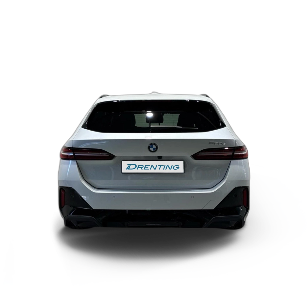 Renting BMW Serie 5 520d Touring 145 kW (197 CV) 1