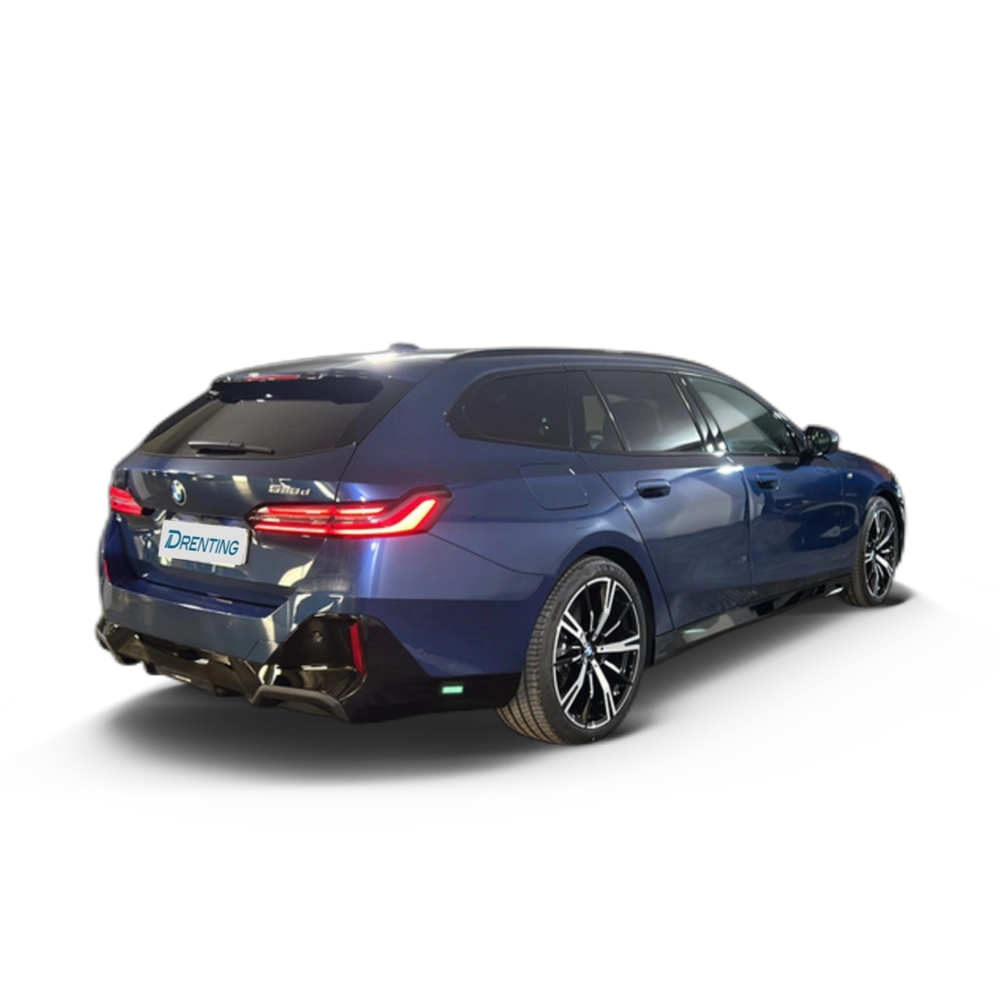 Renting BMW Serie 5 520d Touring 145 kW (197 CV) 1 1