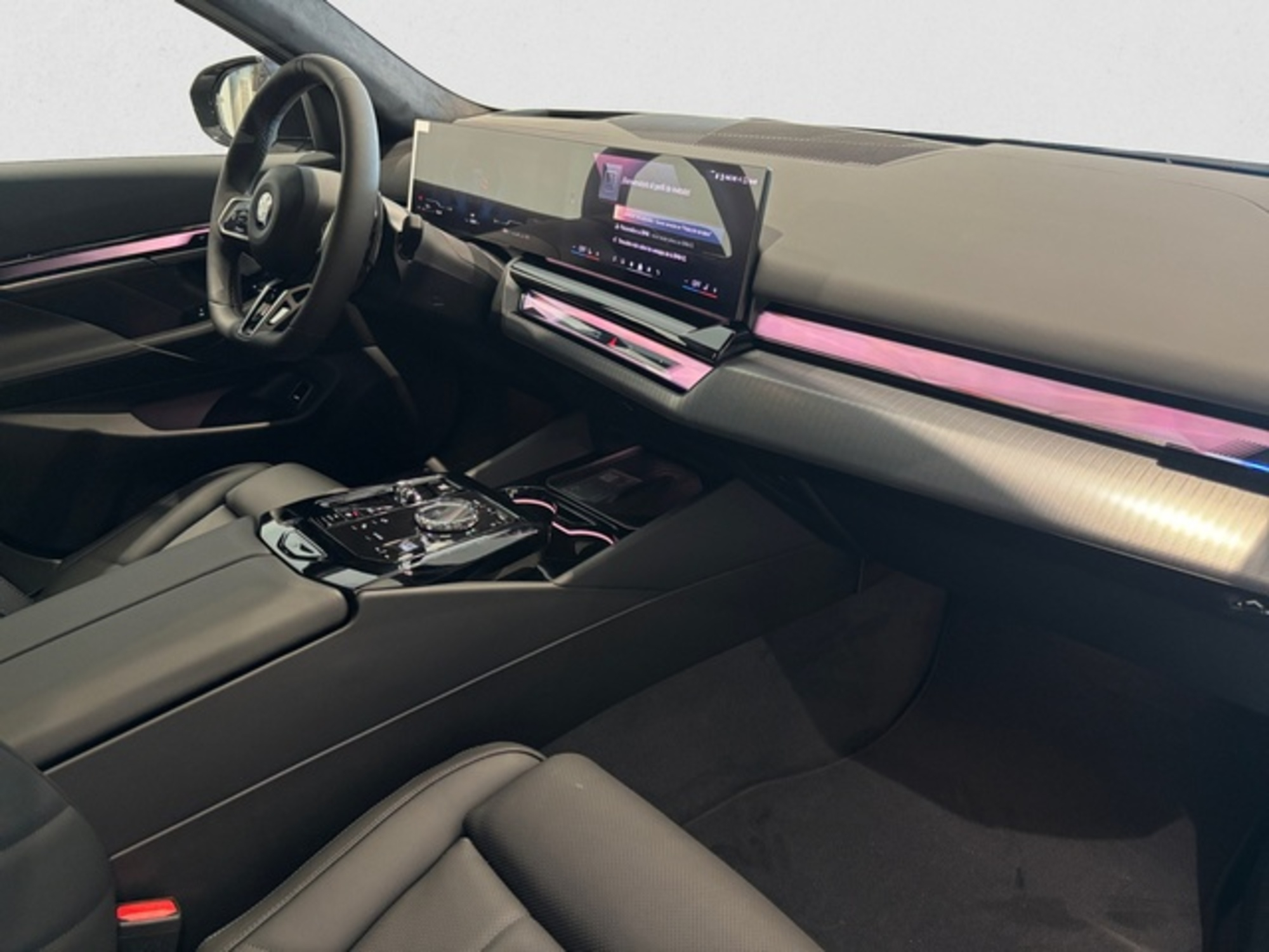 Renting BMW Serie 5 520d xDrive 145 kW (197 CV)