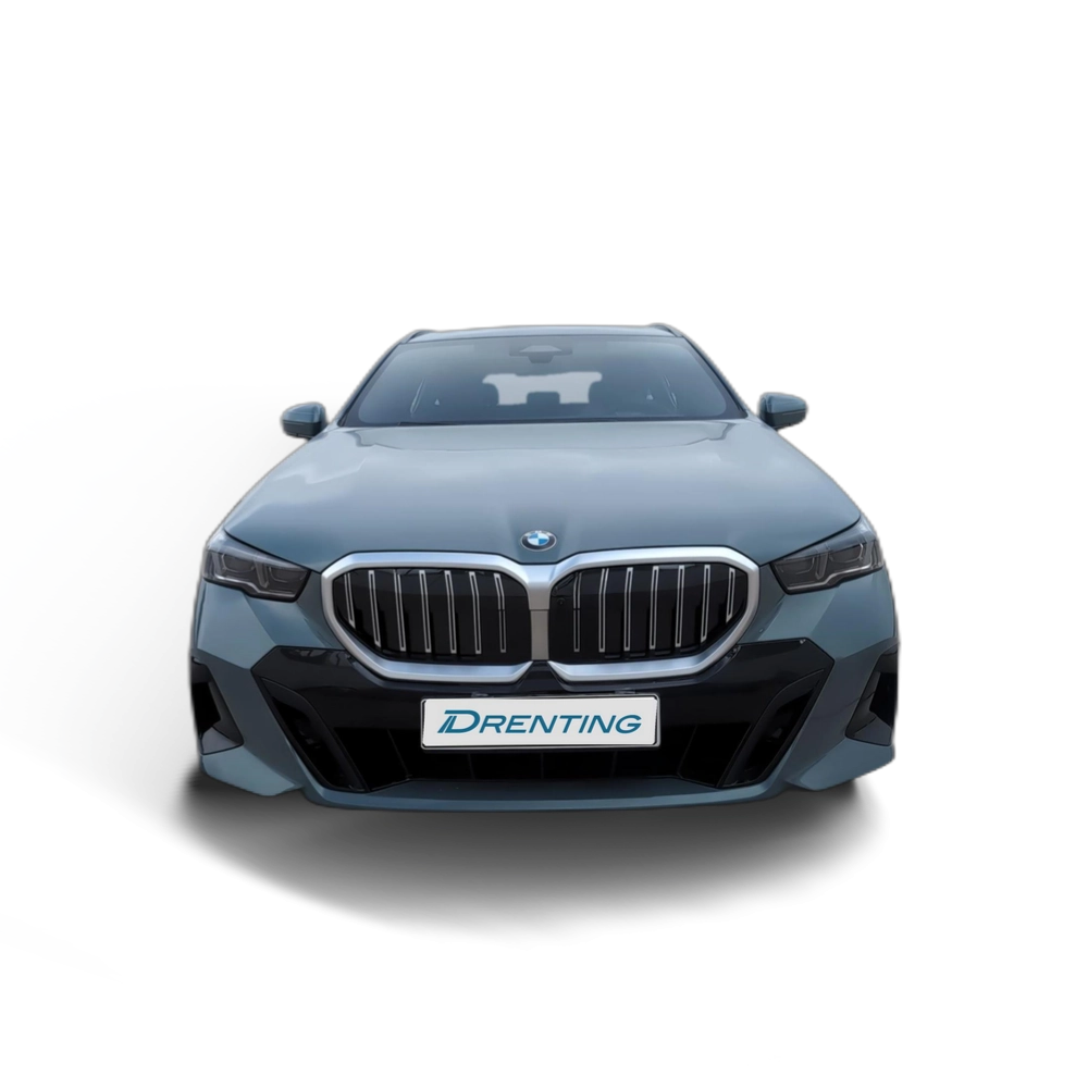 Renting BMW Serie 5 520d xDrive Touring 145 kW (197 CV) 3