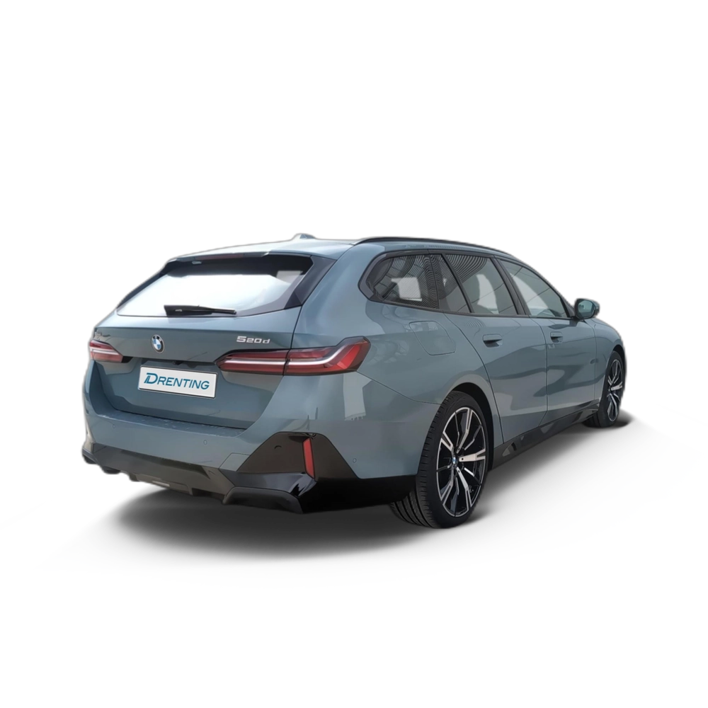 Renting BMW Serie 5 520d xDrive Touring 145 kW (197 CV) 3