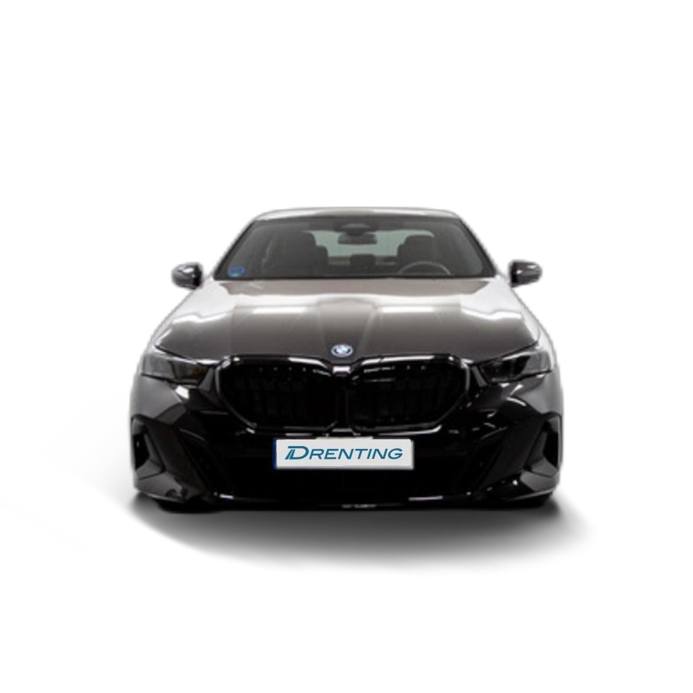 Renting BMW Serie 5 530e 220 kW (299 CV) 3 1